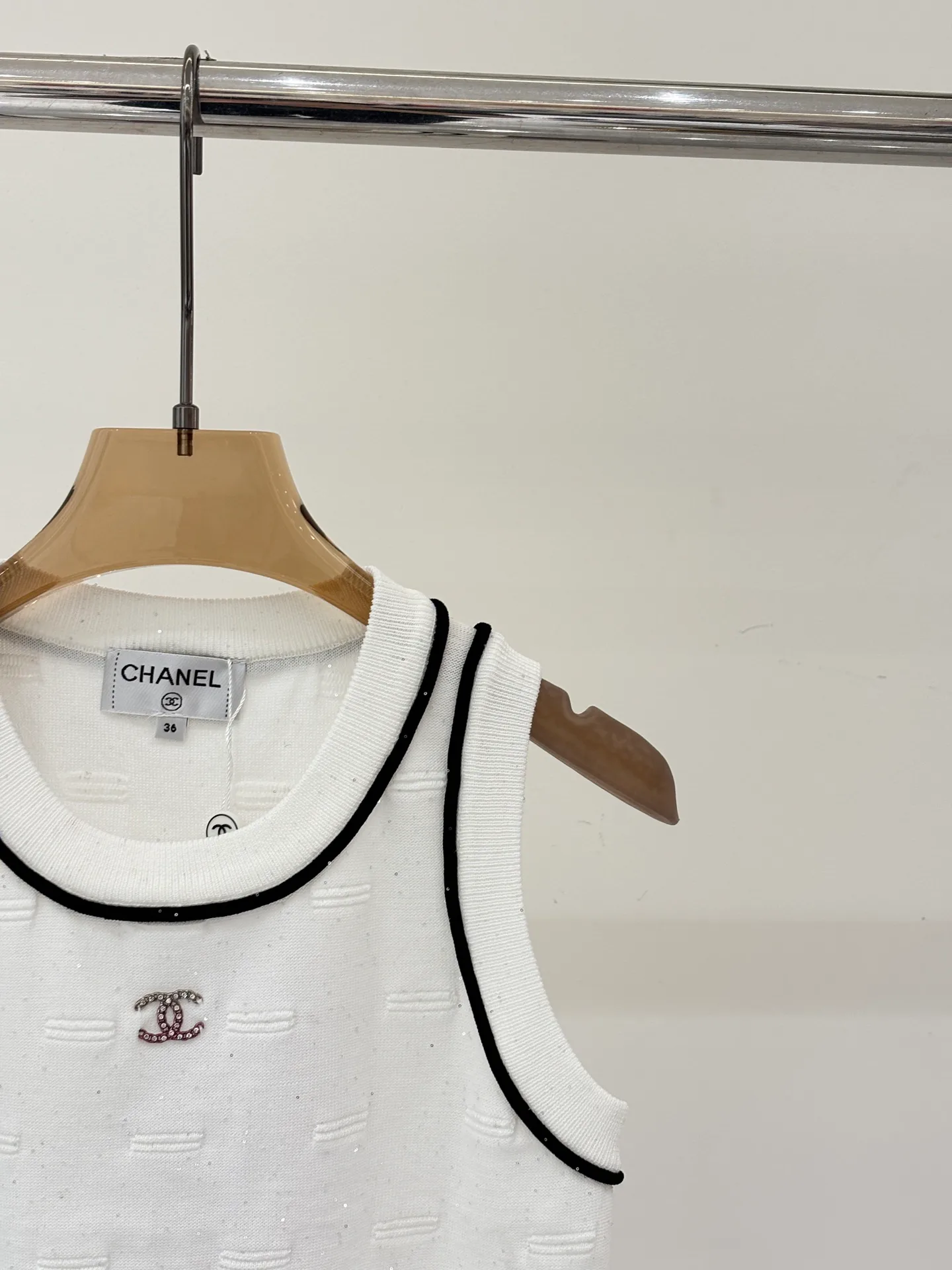 Жилеты Женские Chanel 11688507