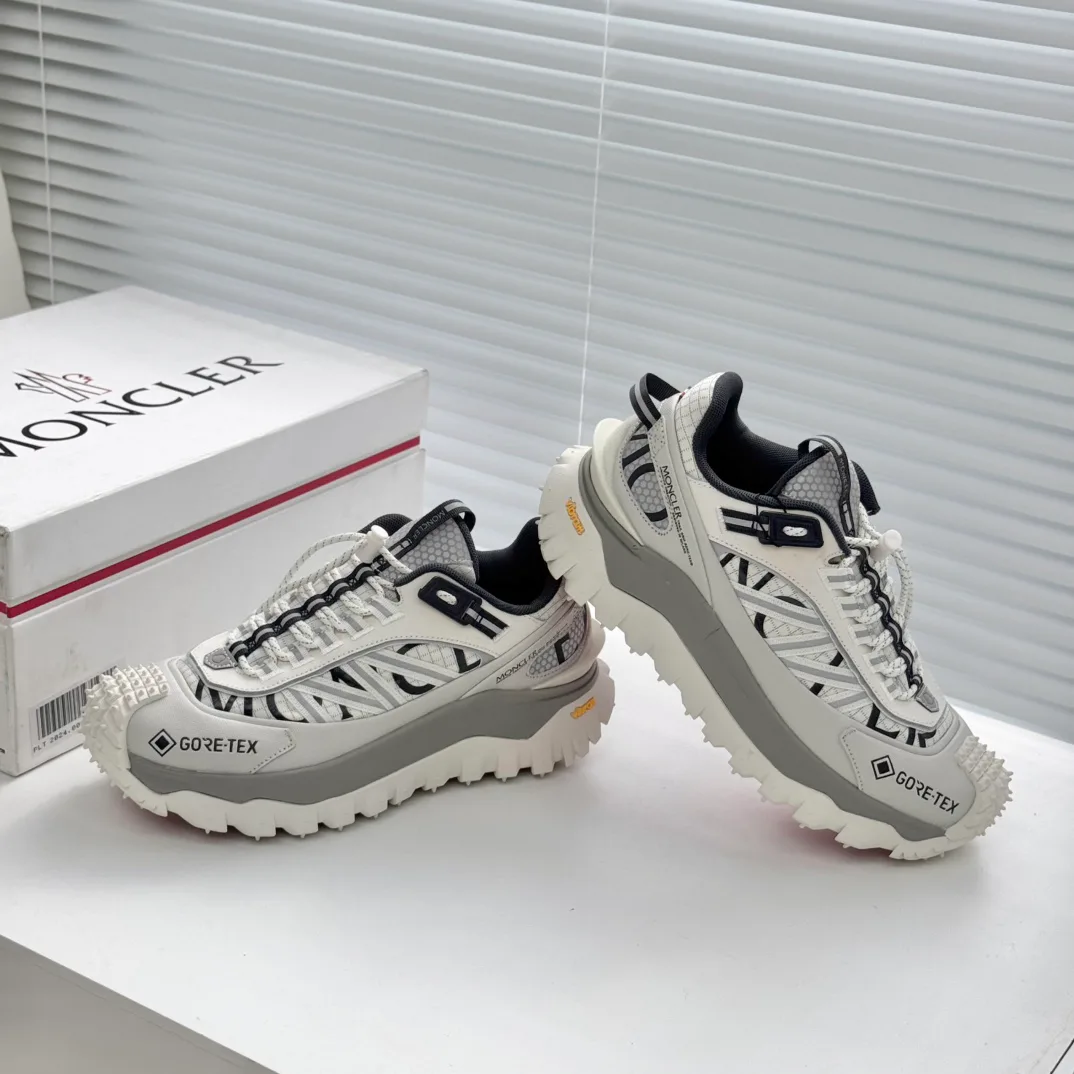 Кроссовки Женские Moncler 5279359