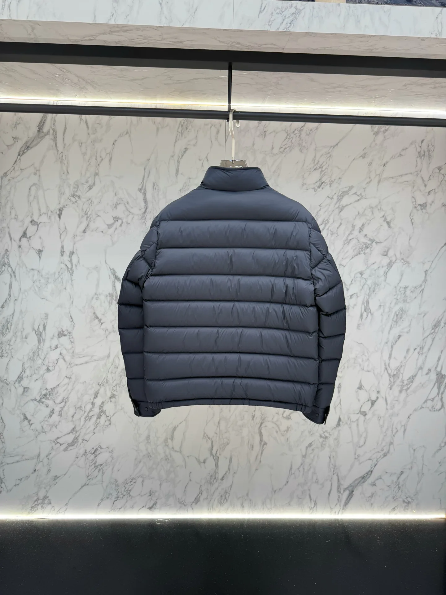 Куртки И Пуховики Мужские Moncler 17927280