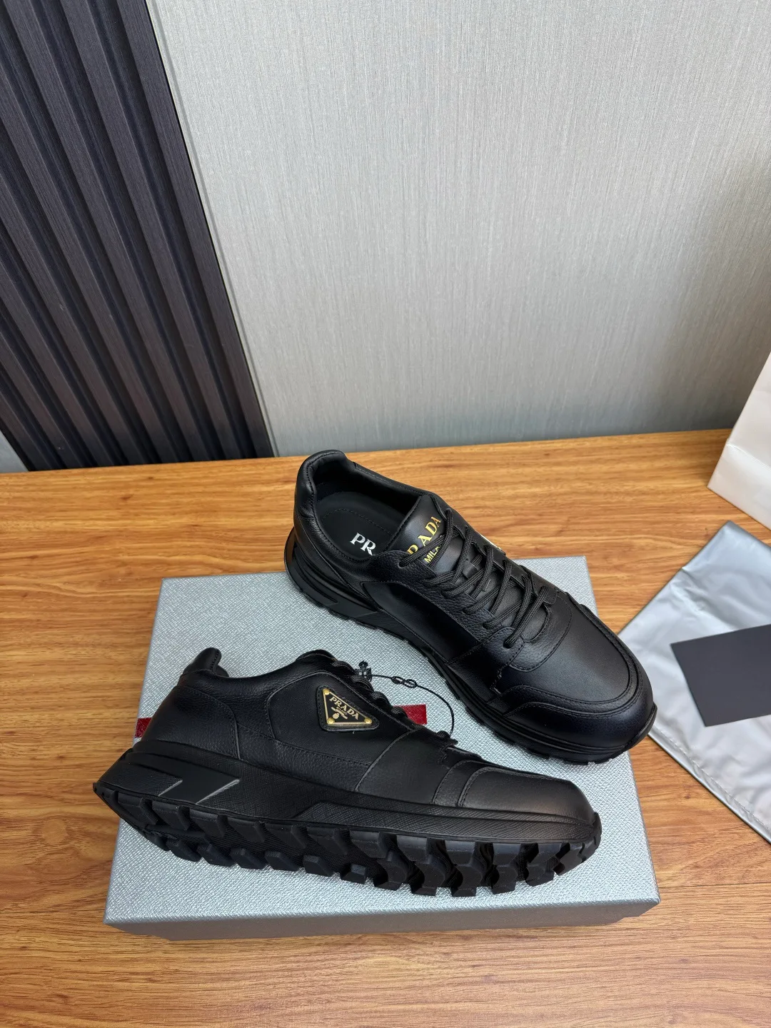 Кроссовки Мужские Prada 18039813