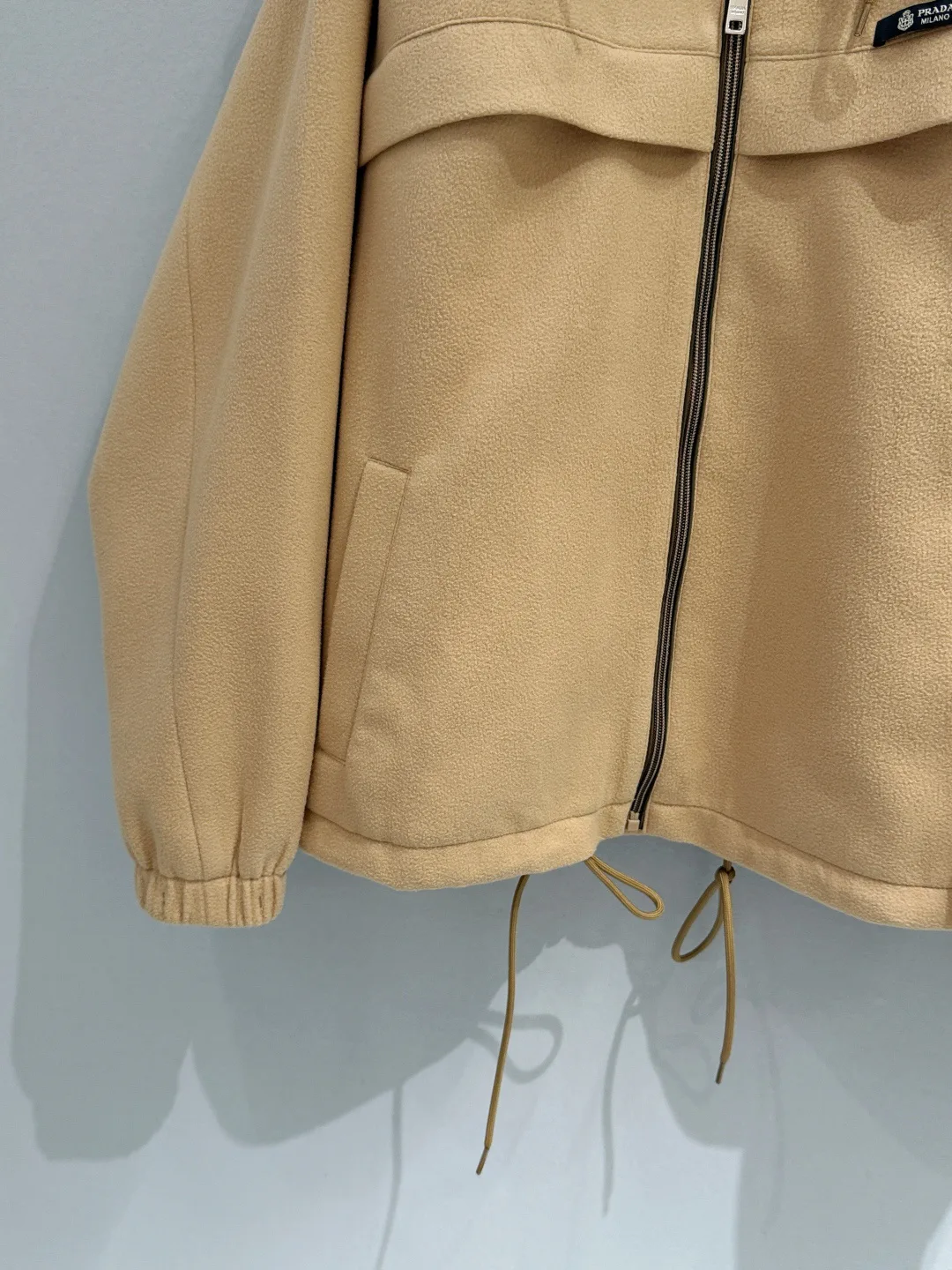 Куртки И Пуховики Женские Prada 1523643