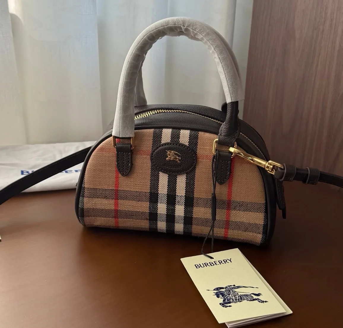 Классические Сумки Женские Burberry 11707208