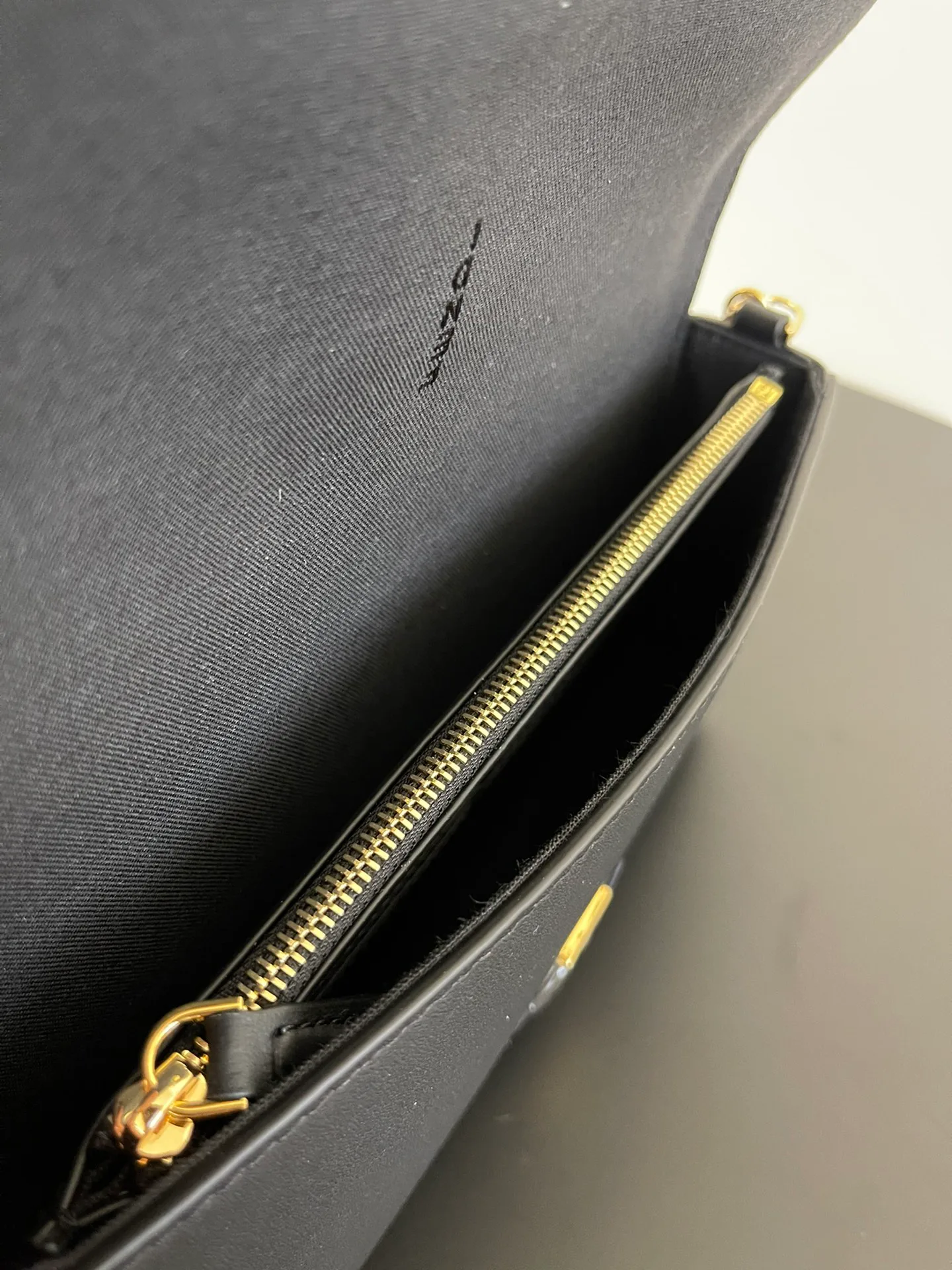Клатчи Женские Fendi 13234533
