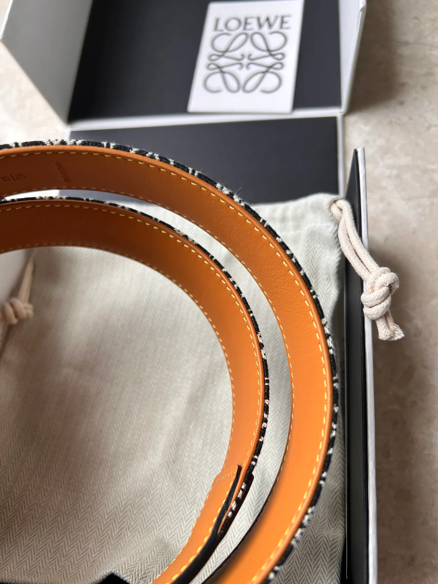 Ремни Loewe 11704491