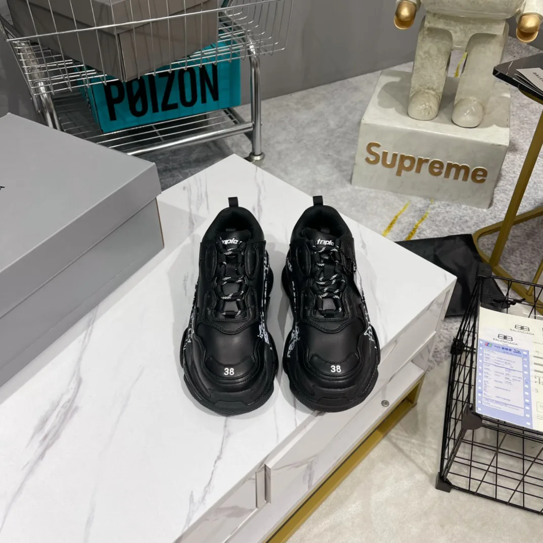 Кроссовки Женские Balenciaga 2232506