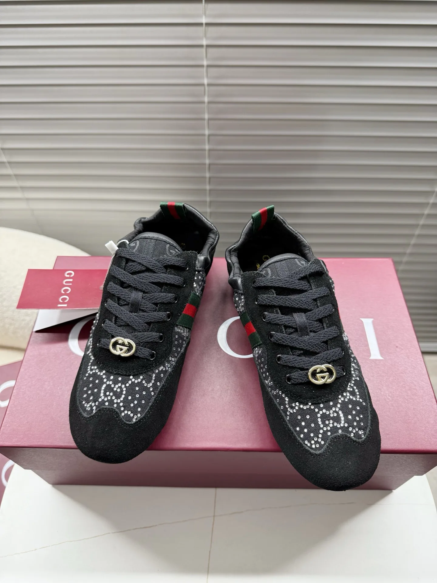Кроссовки Женские Gucci 17016281