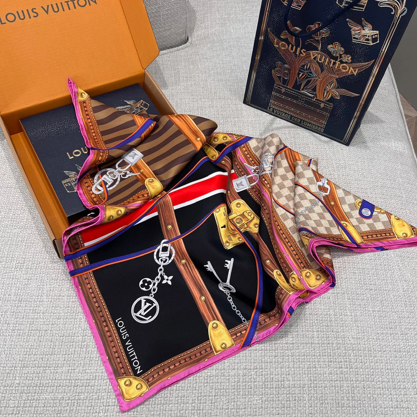 Платки Louis Vuitton 11613520