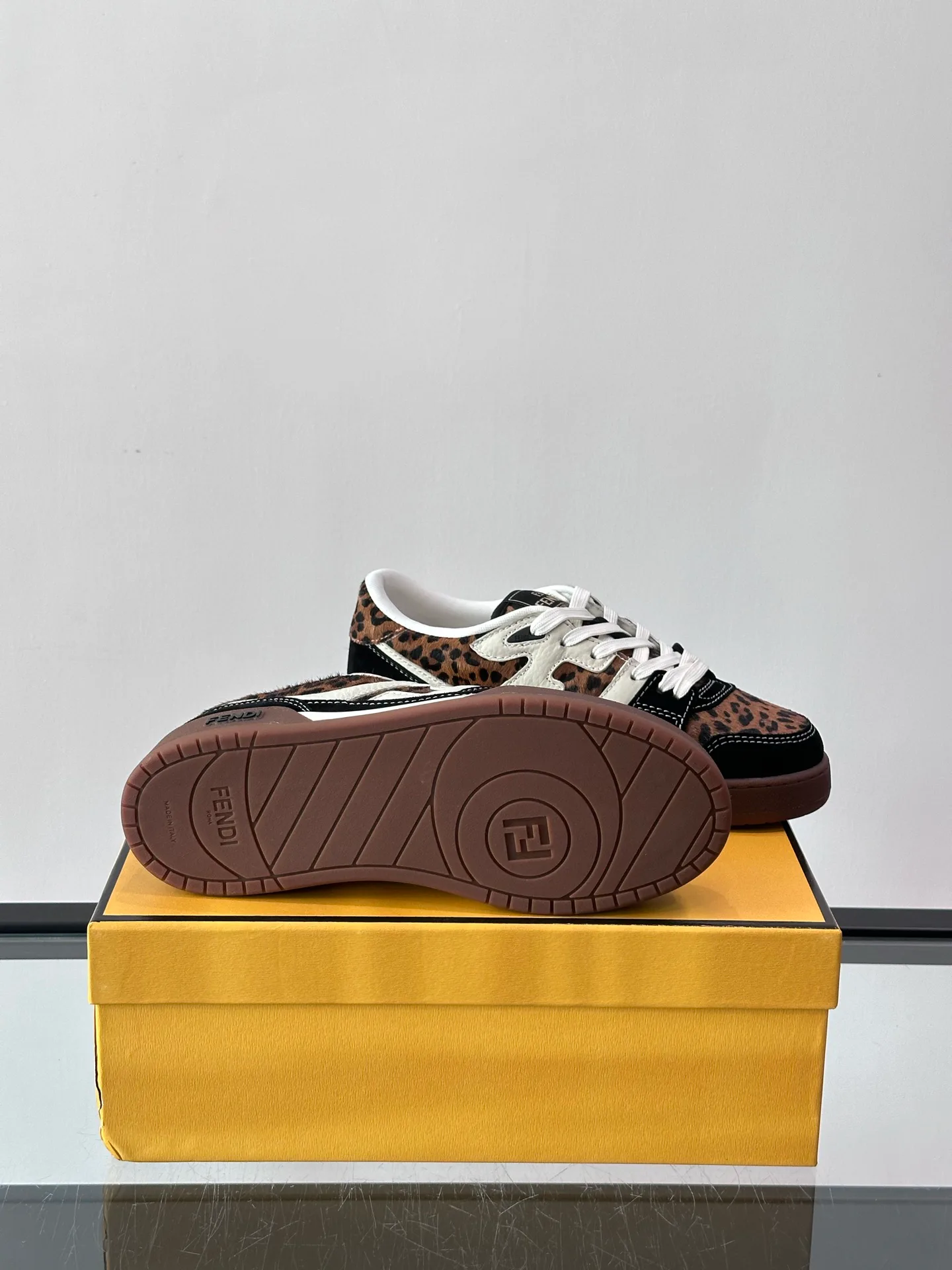 Кроссовки Мужские Fendi 126801