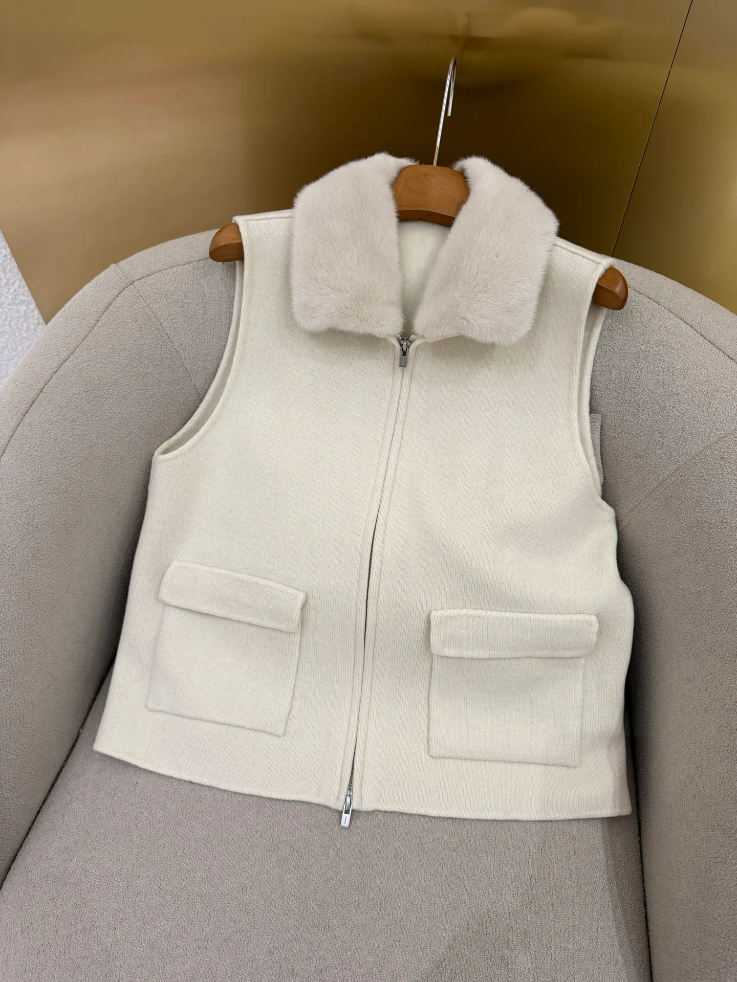 Жилеты Женские Loro Piana 18513128