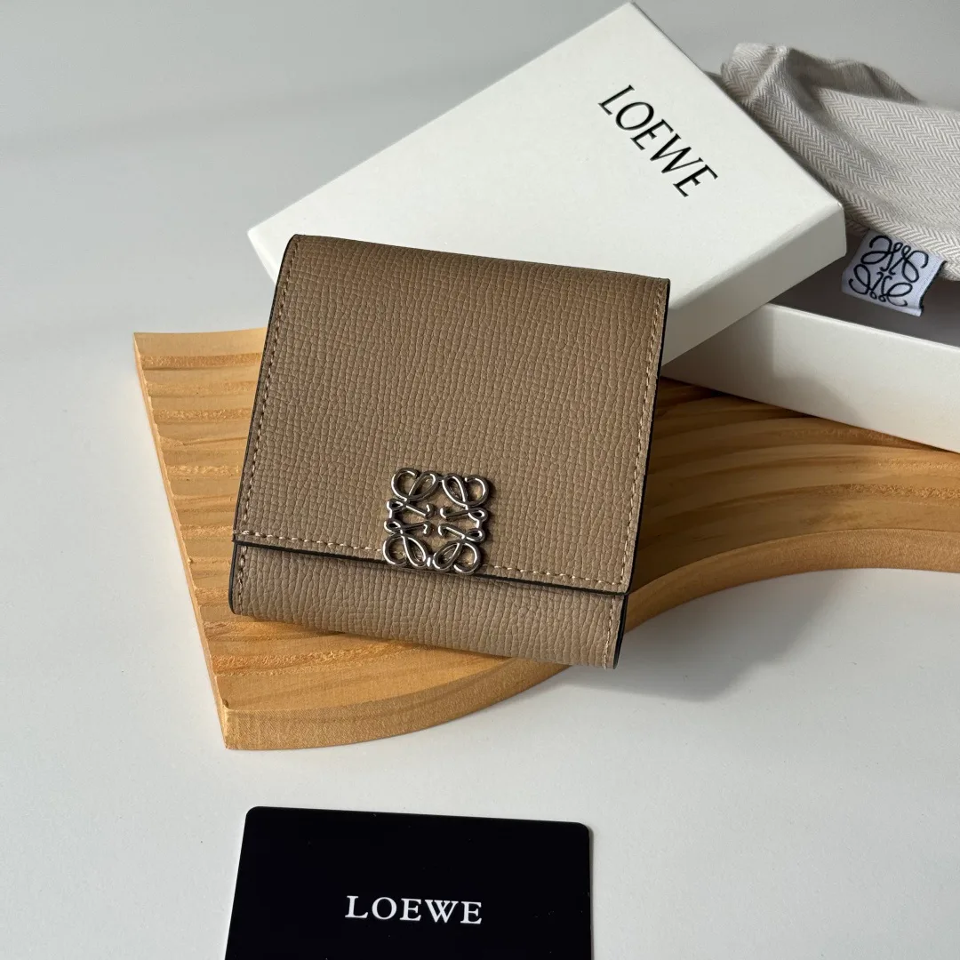 Клатчи Женские Loewe 617222