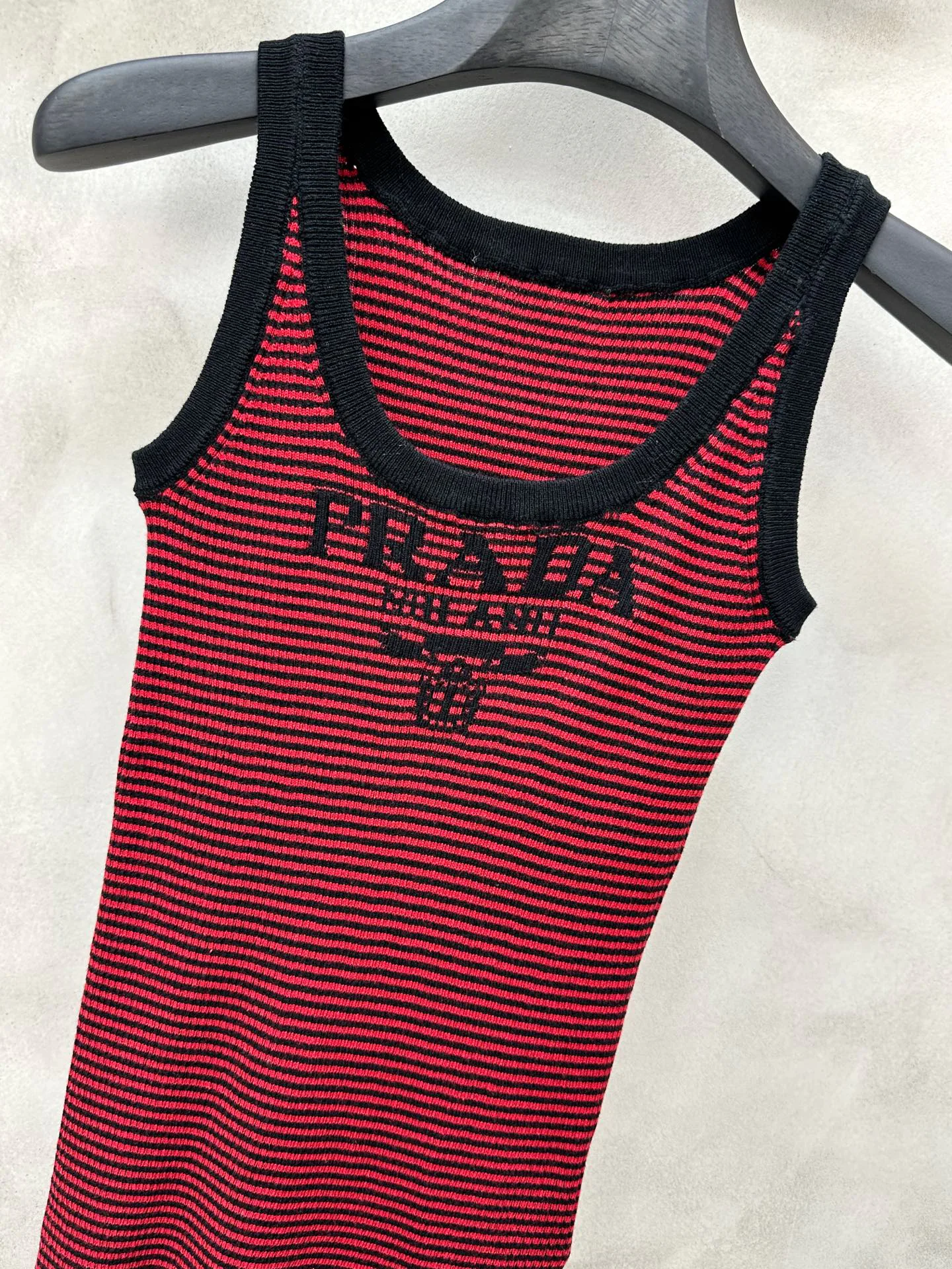 Жилеты Женские Prada 11248828