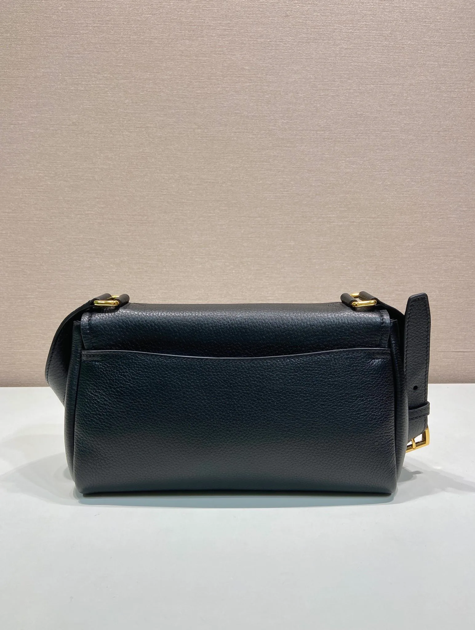 Сумки На Ремне Женские Prada 11449124