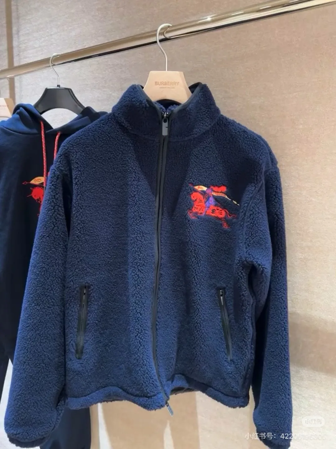 Куртки И Пуховики Женские Burberry 1920590