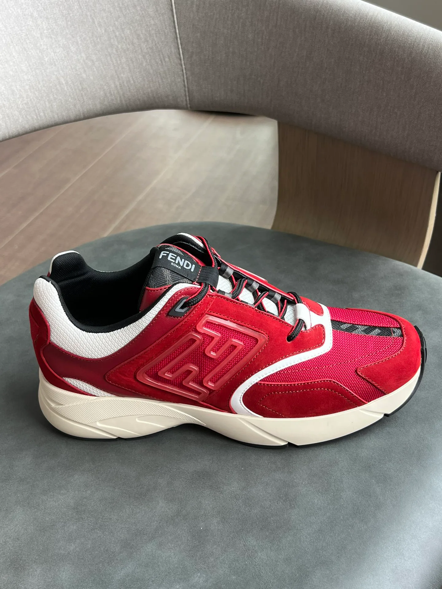 Кроссовки Женские Fendi 353523