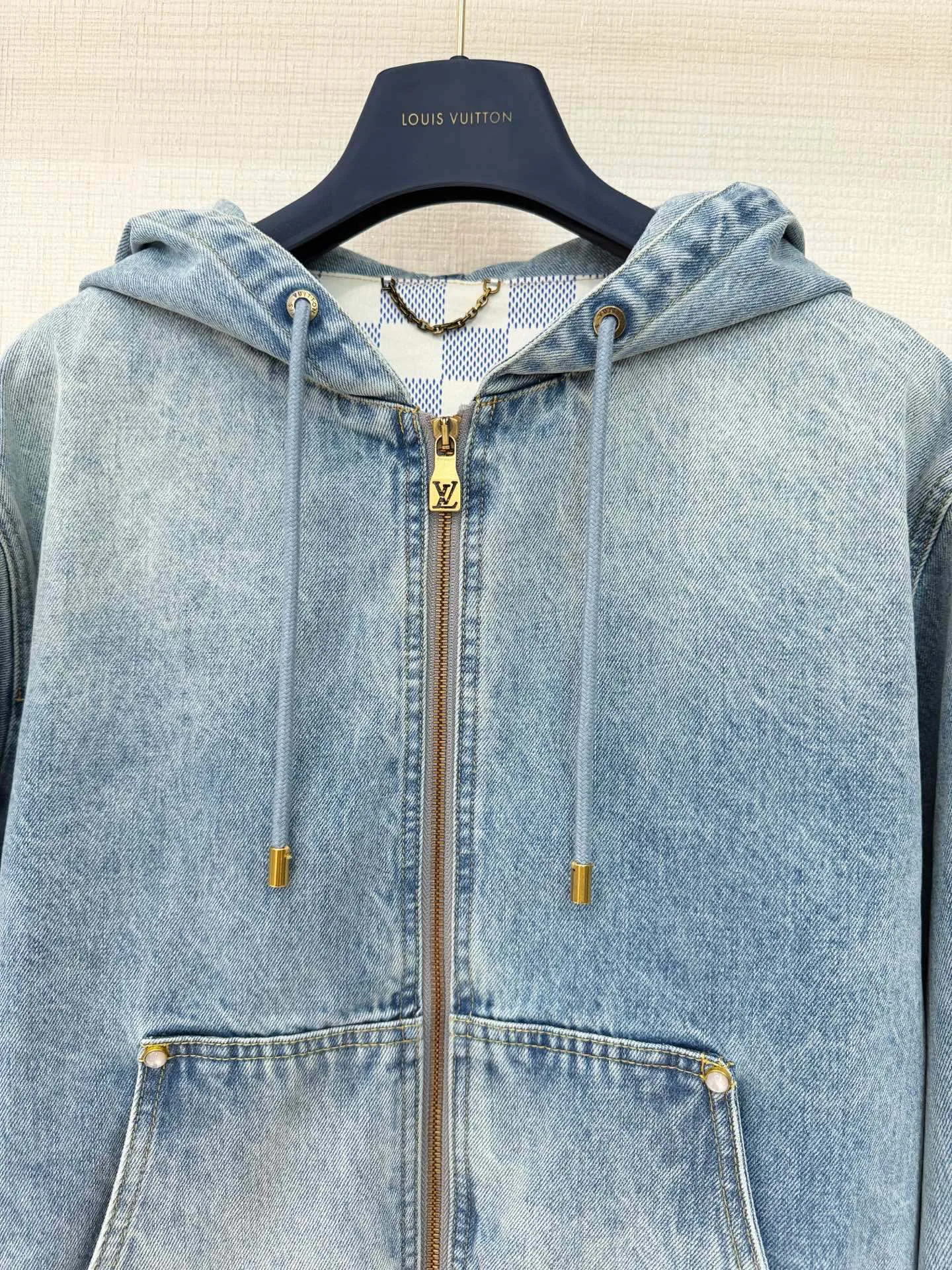 Куртки И Пуховики Женские Louis Vuitton 3859994