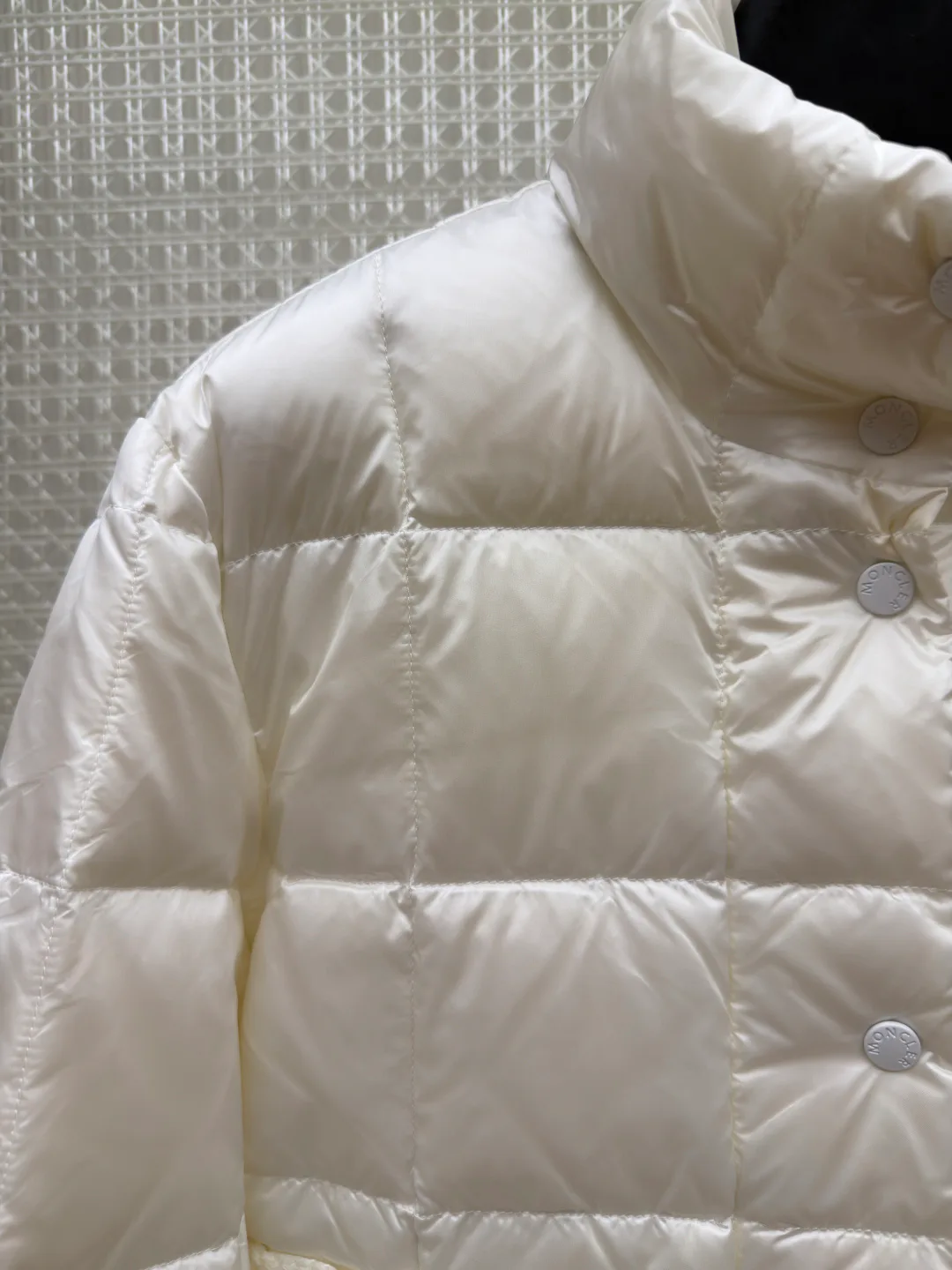 Куртки И Пуховики Женские Moncler 18612872