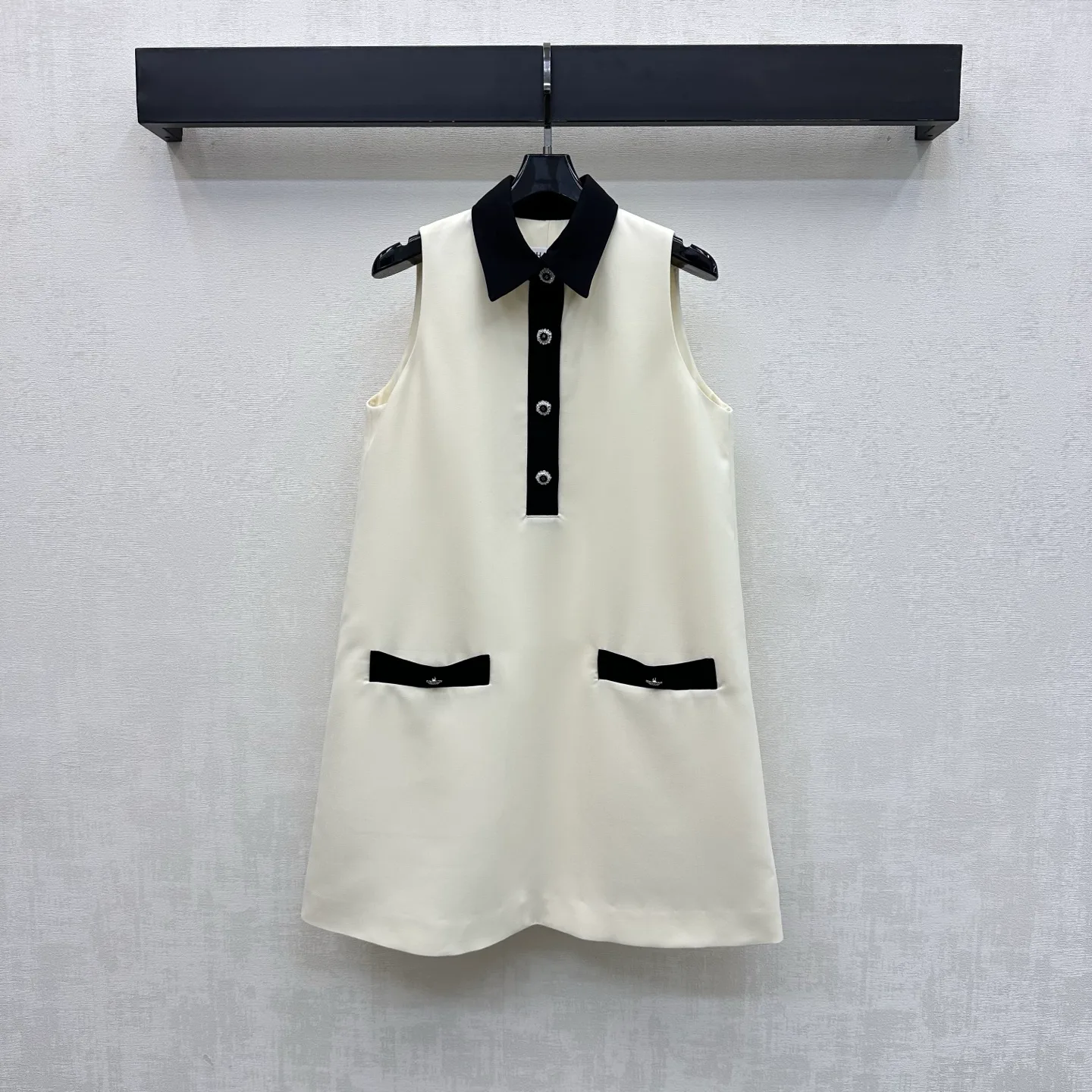 Платья Женские Chanel 13155583