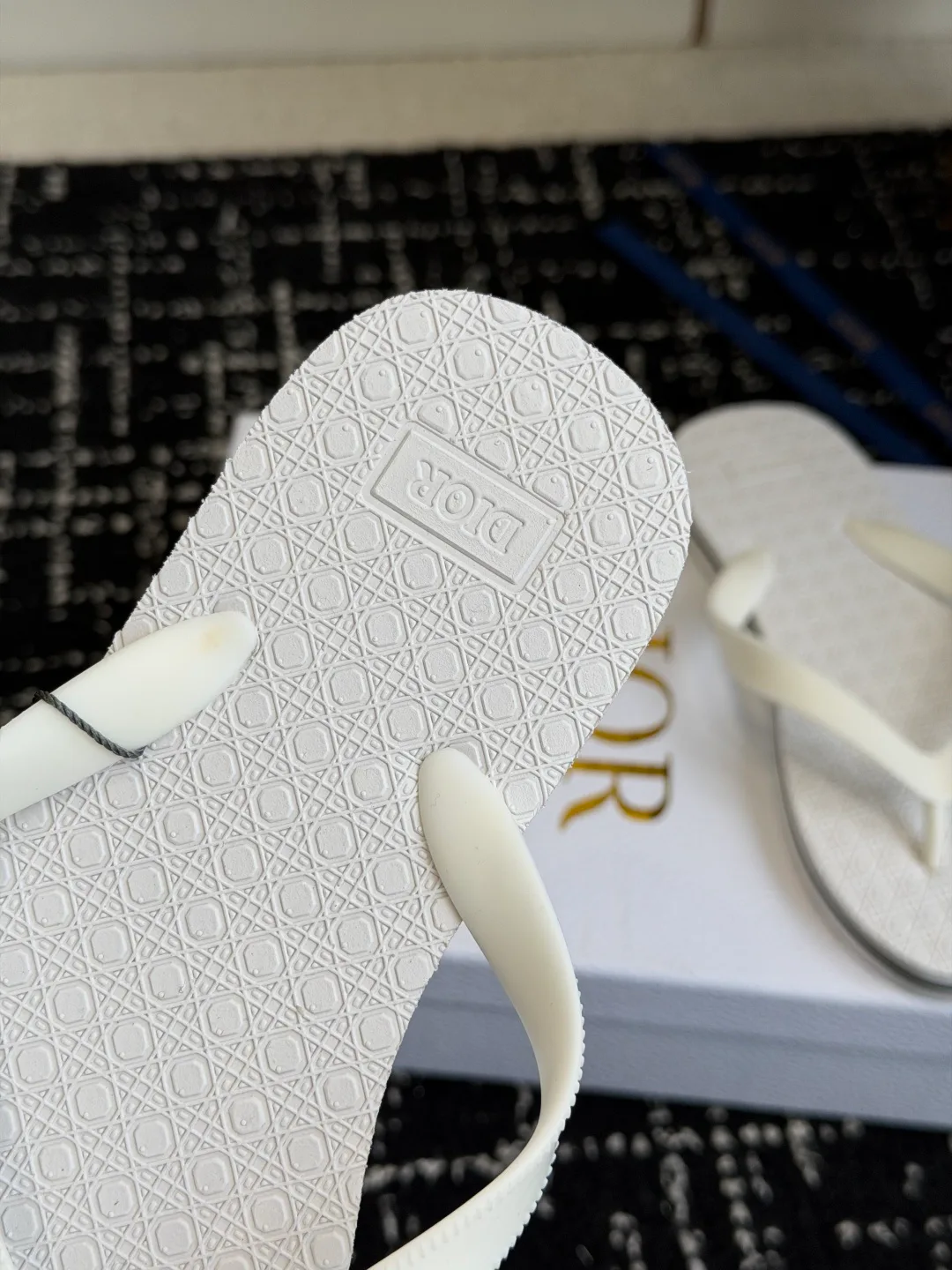 Шлепанцы Женские Christian Dior 11485820