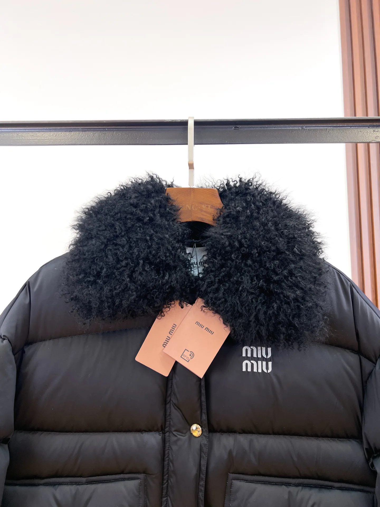 Куртки И Пуховики Женские Miu Miu 18381137