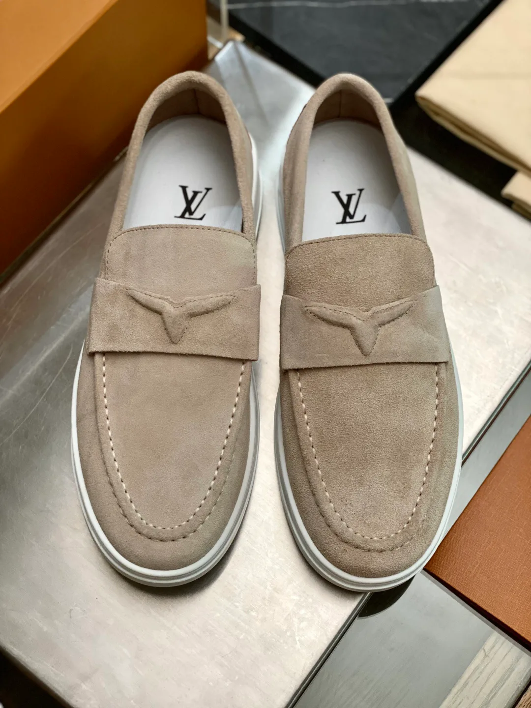Лоферы И Мокасины Женские Louis Vuitton 17932745