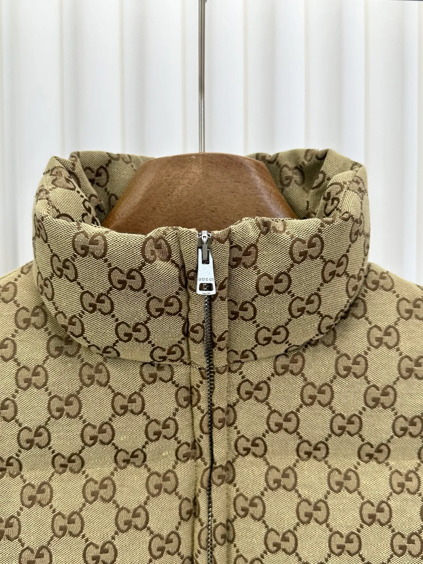 Куртки И Пуховики Женские Gucci 2087196