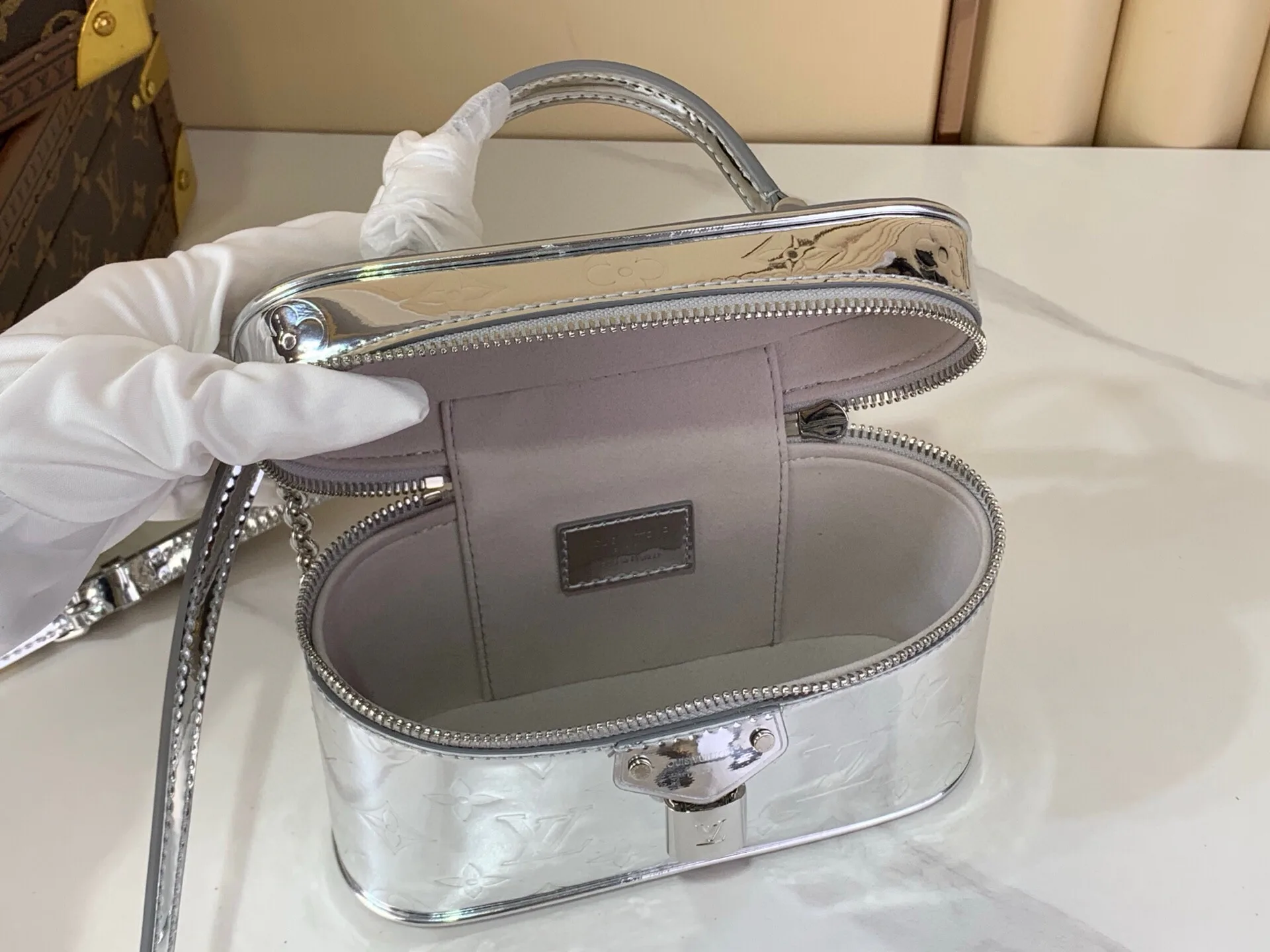 Сумки На Ремне Женские Louis Vuitton 1308573