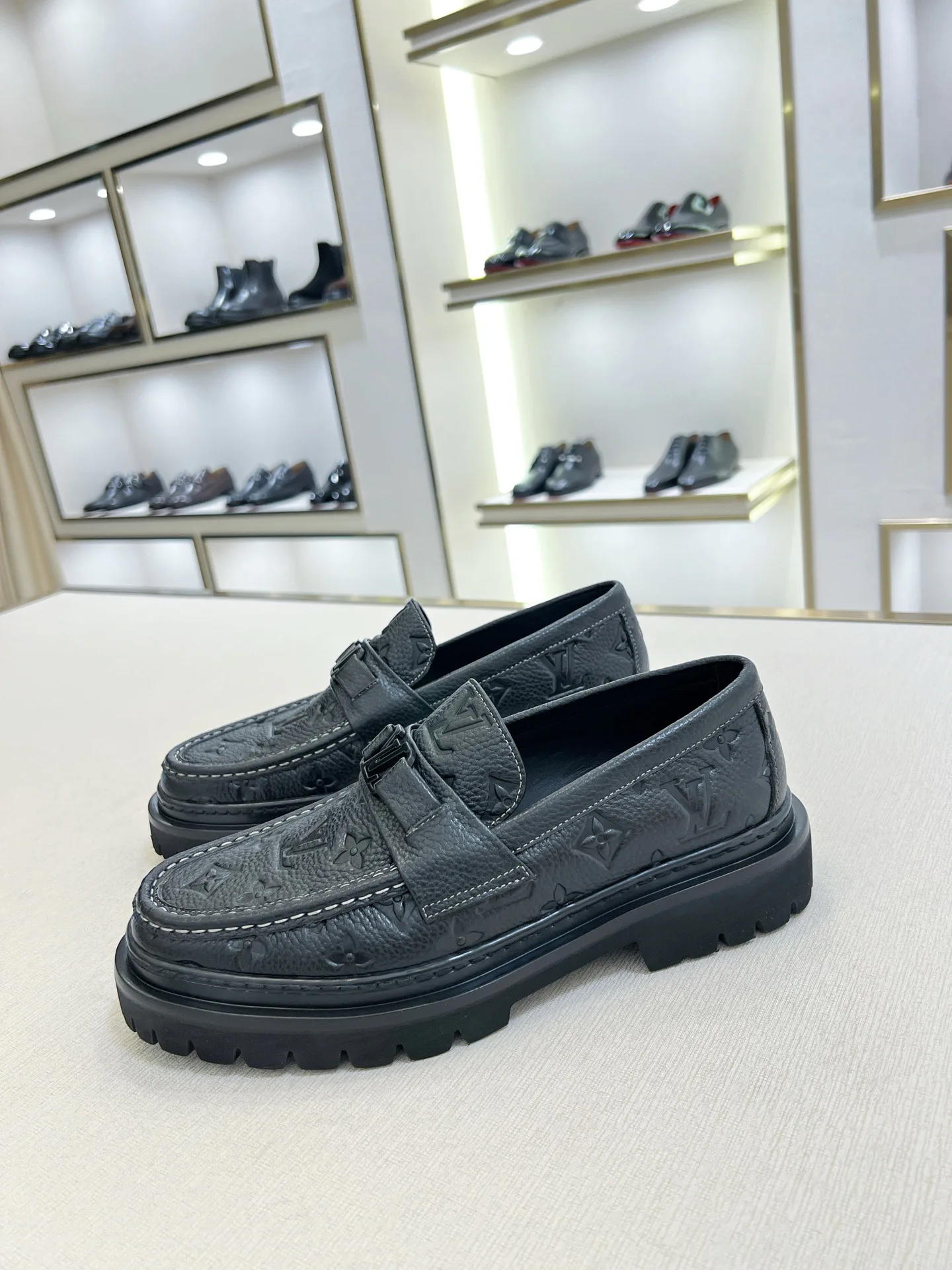 Лоферы Женские Louis Vuitton 578101