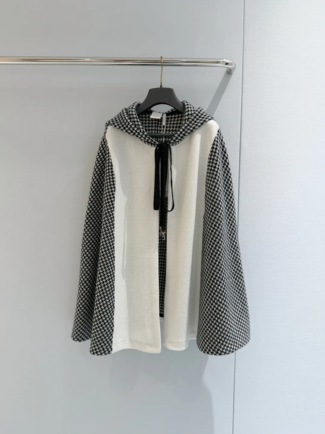 Пальто Женские Christian Dior 17380479