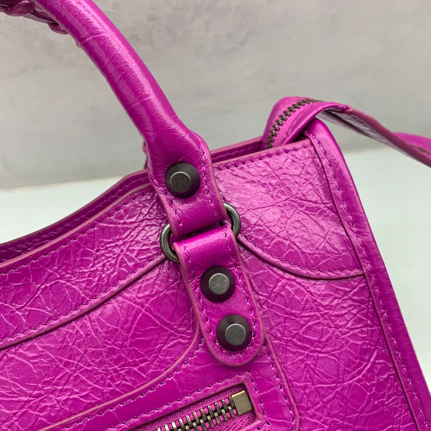 Классические Сумки Женские Balenciaga 18135957