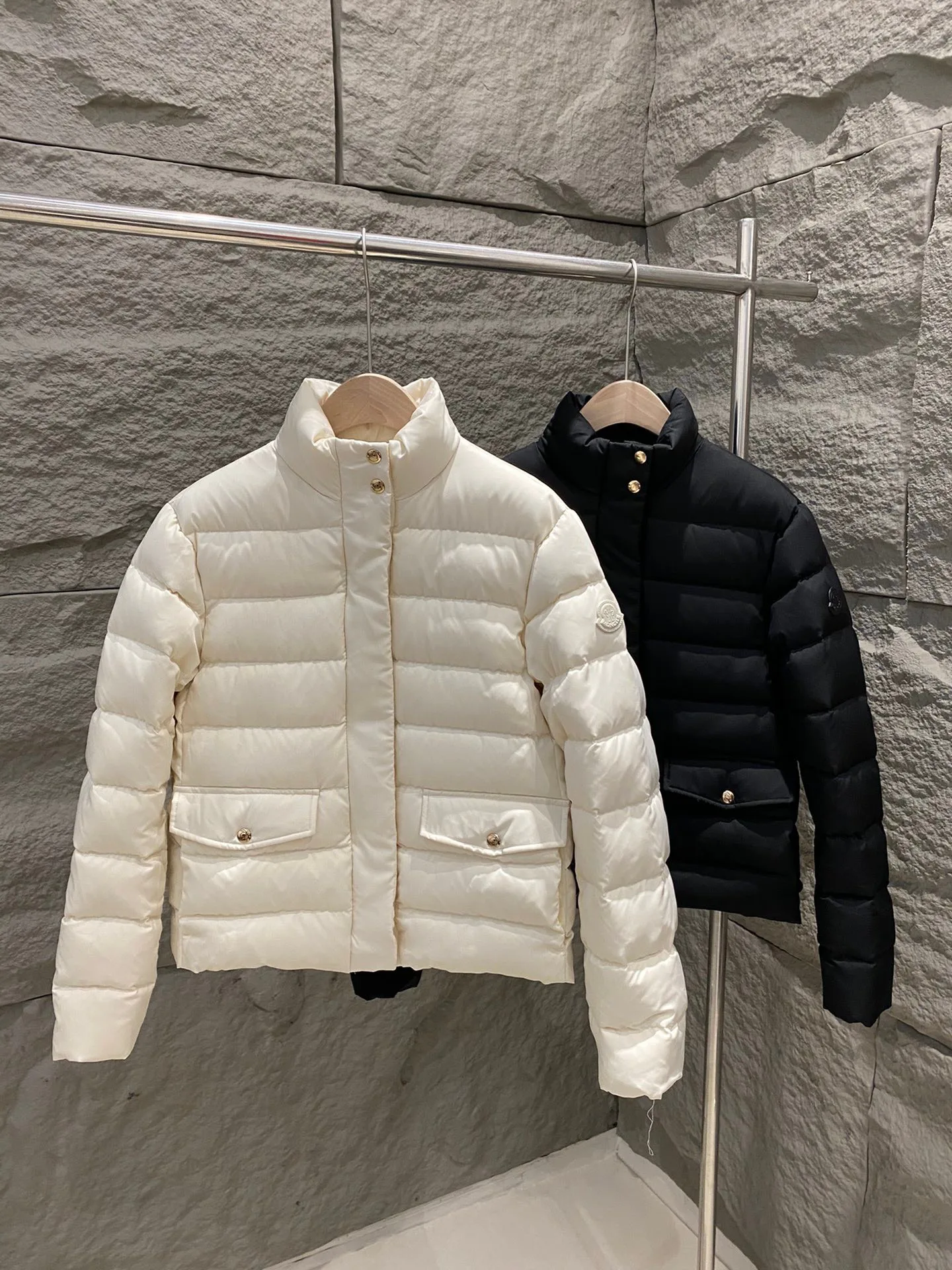 Куртки И Пуховики Женские Moncler 18326251