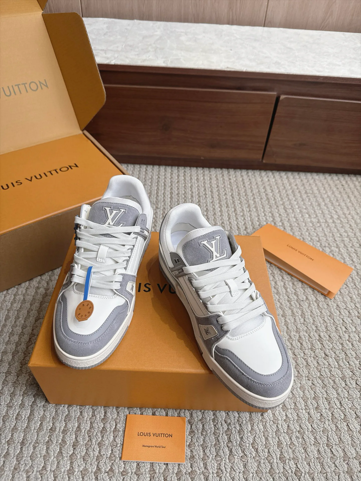 Кроссовки Мужские Louis Vuitton 18039311