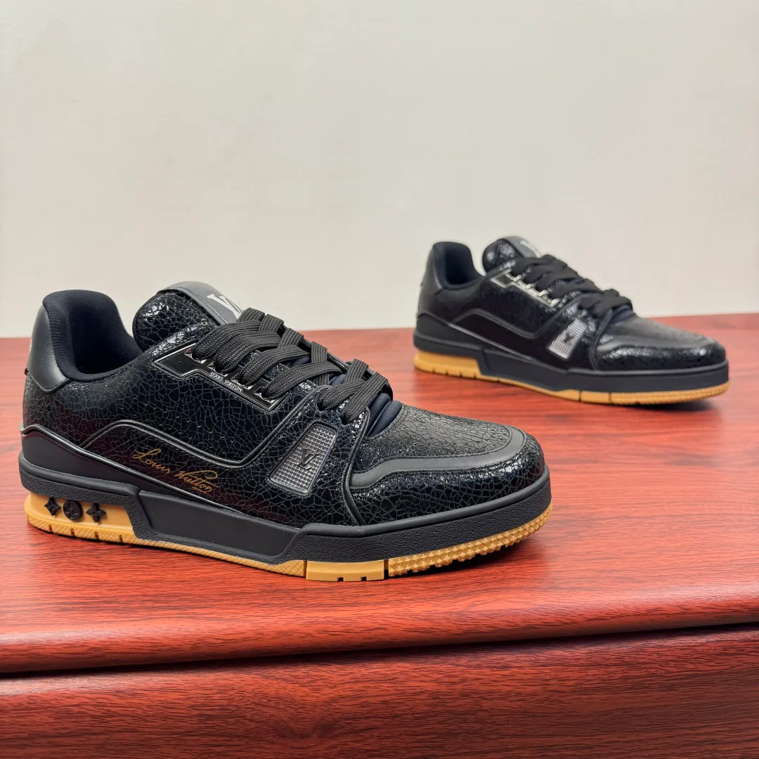 Кроссовки Мужские Louis Vuitton 4542360