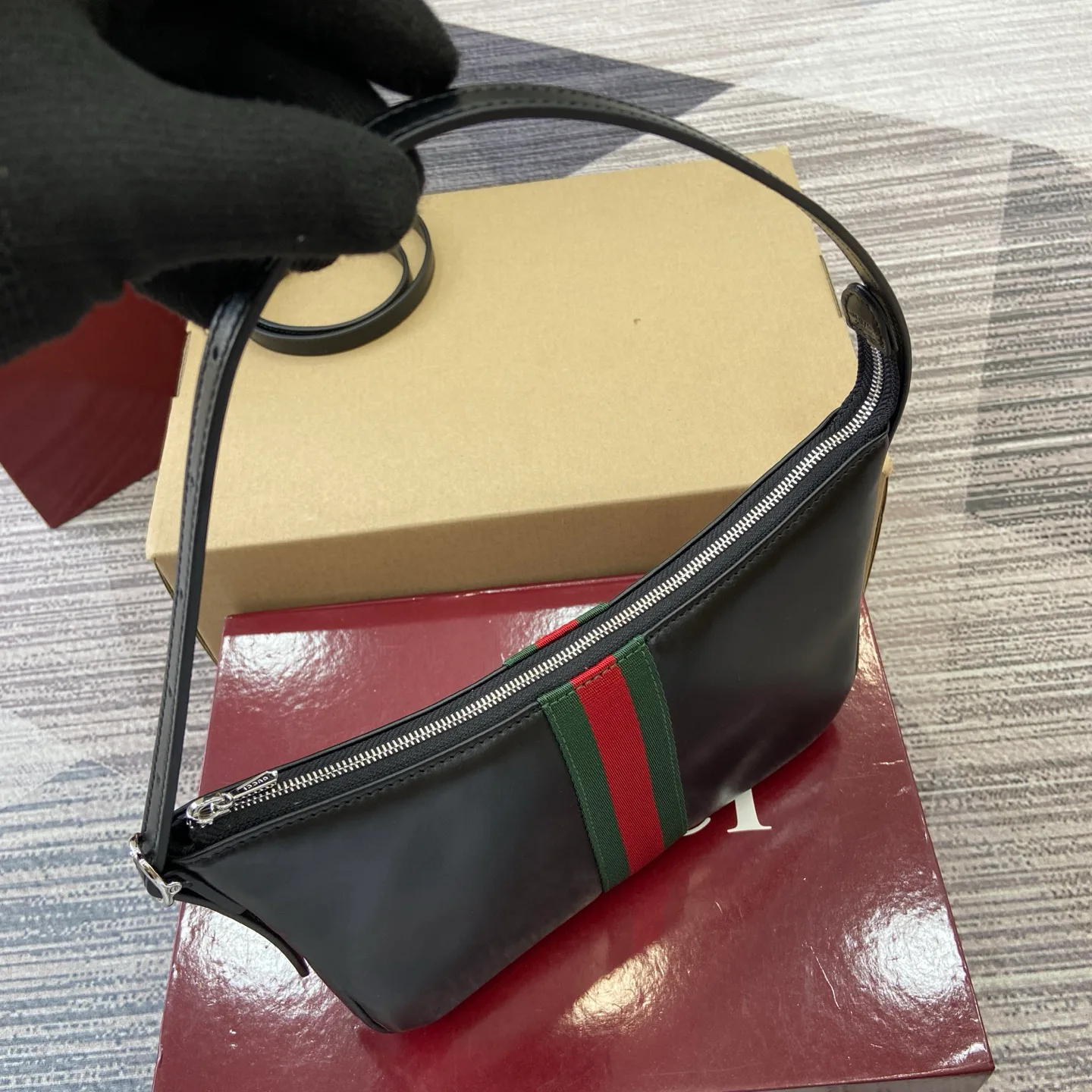 Сумки На Ремне Женские Gucci 691382