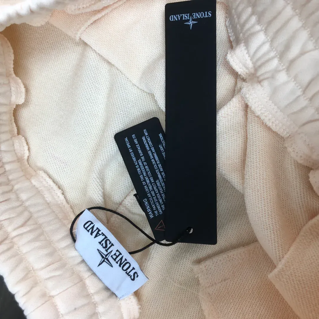 Шорты Женские Stone Island 14600