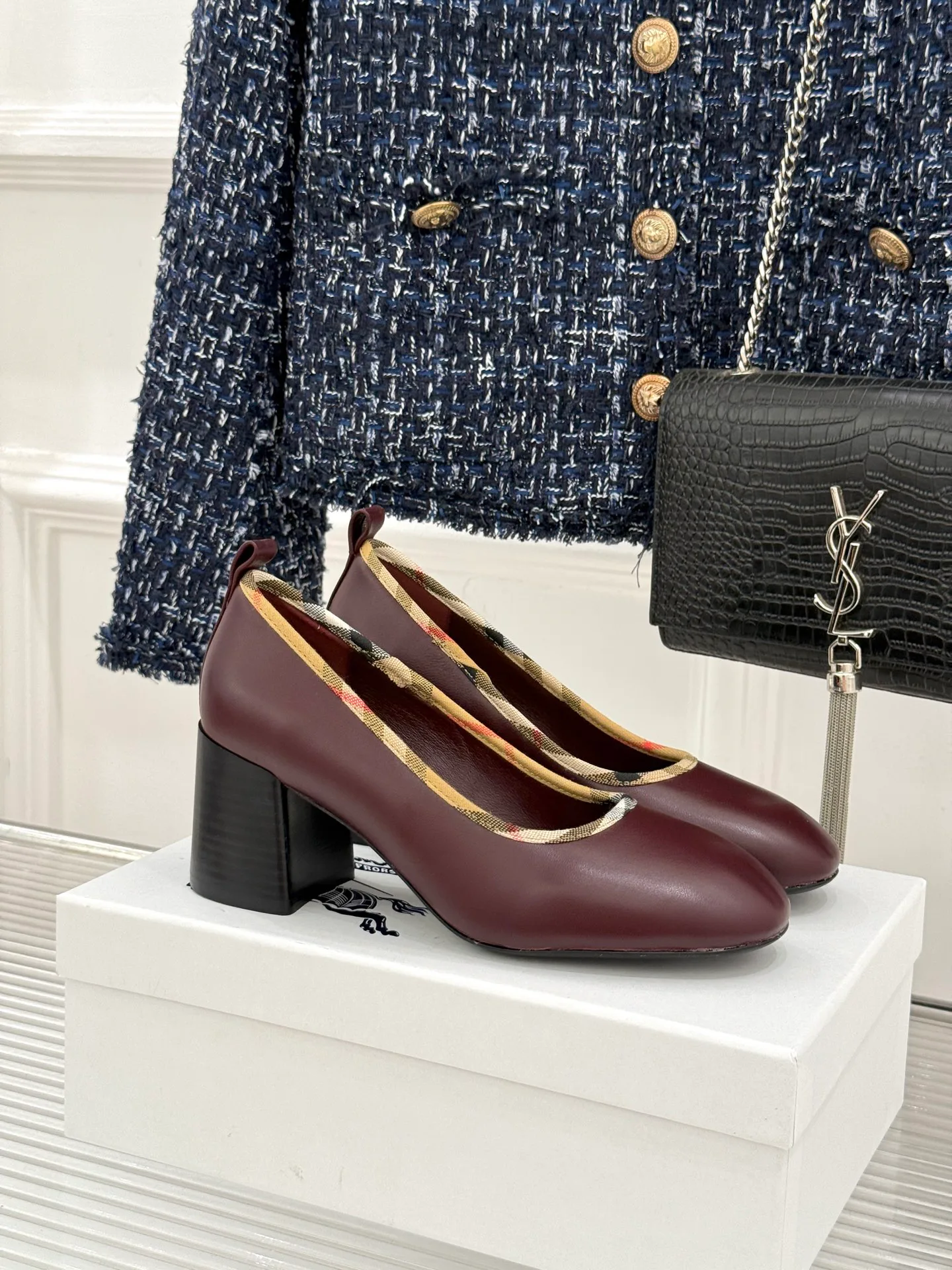 Туфли Женские Burberry 19448377