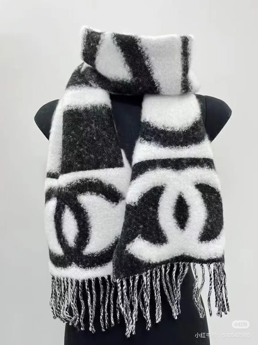 Шарфы Chanel 18322567