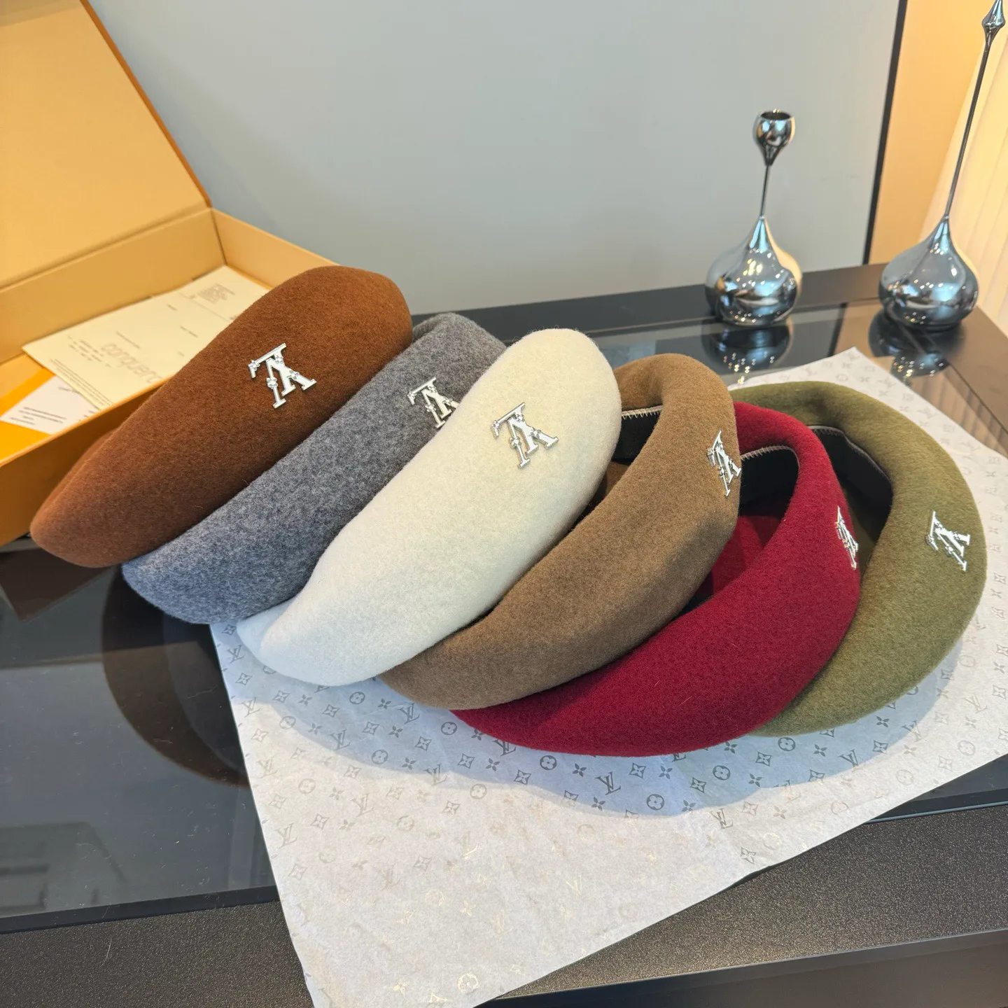 Головные Уборы Louis Vuitton 613277