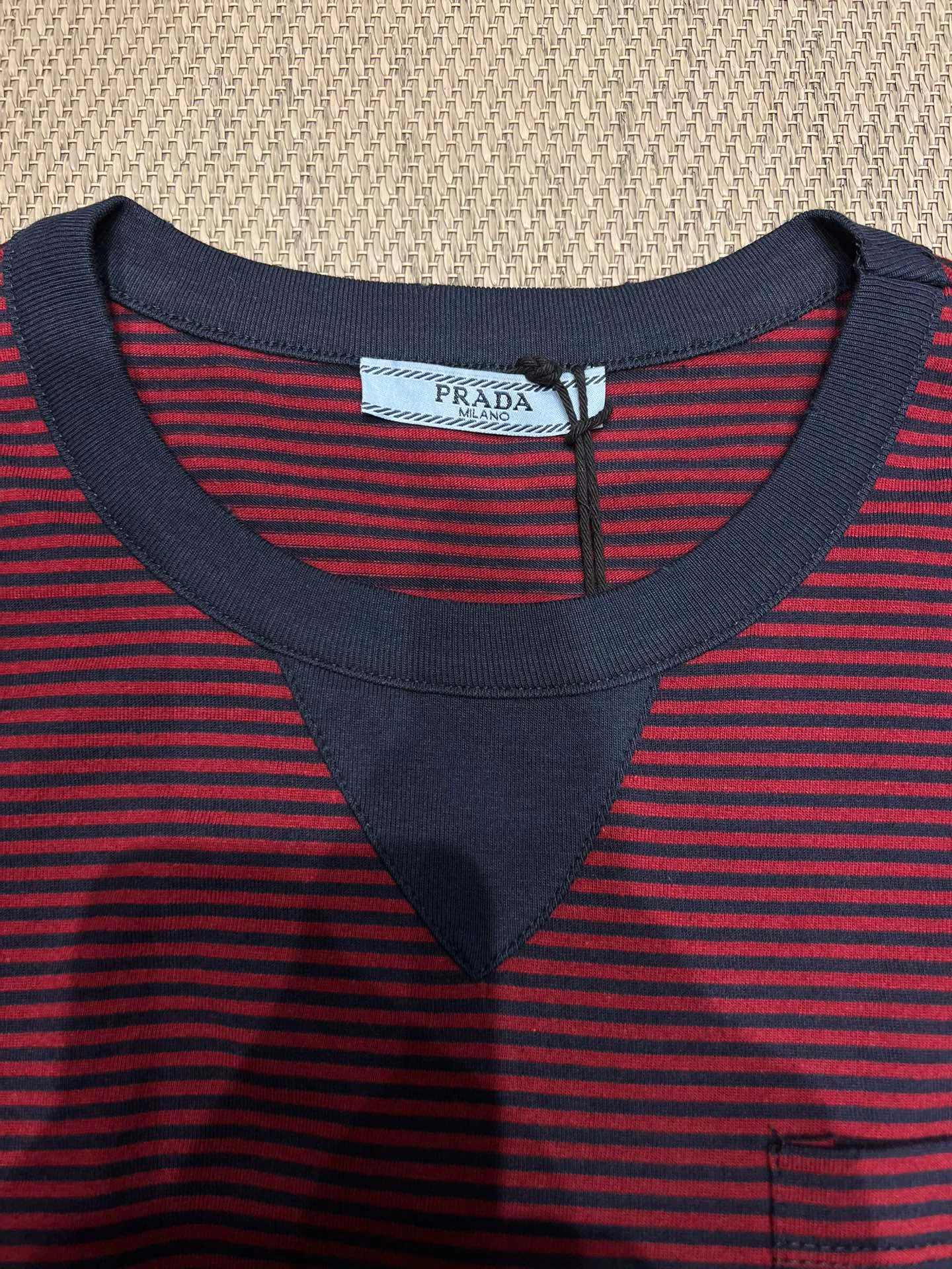 Футболки Женские Prada 11219599