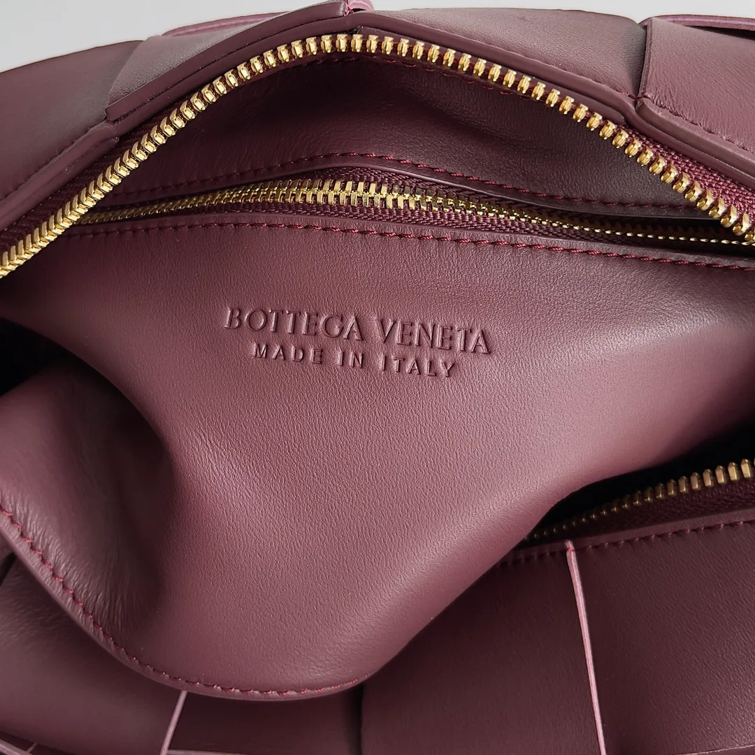Классические Сумки Женские Bottega Veneta 18161084