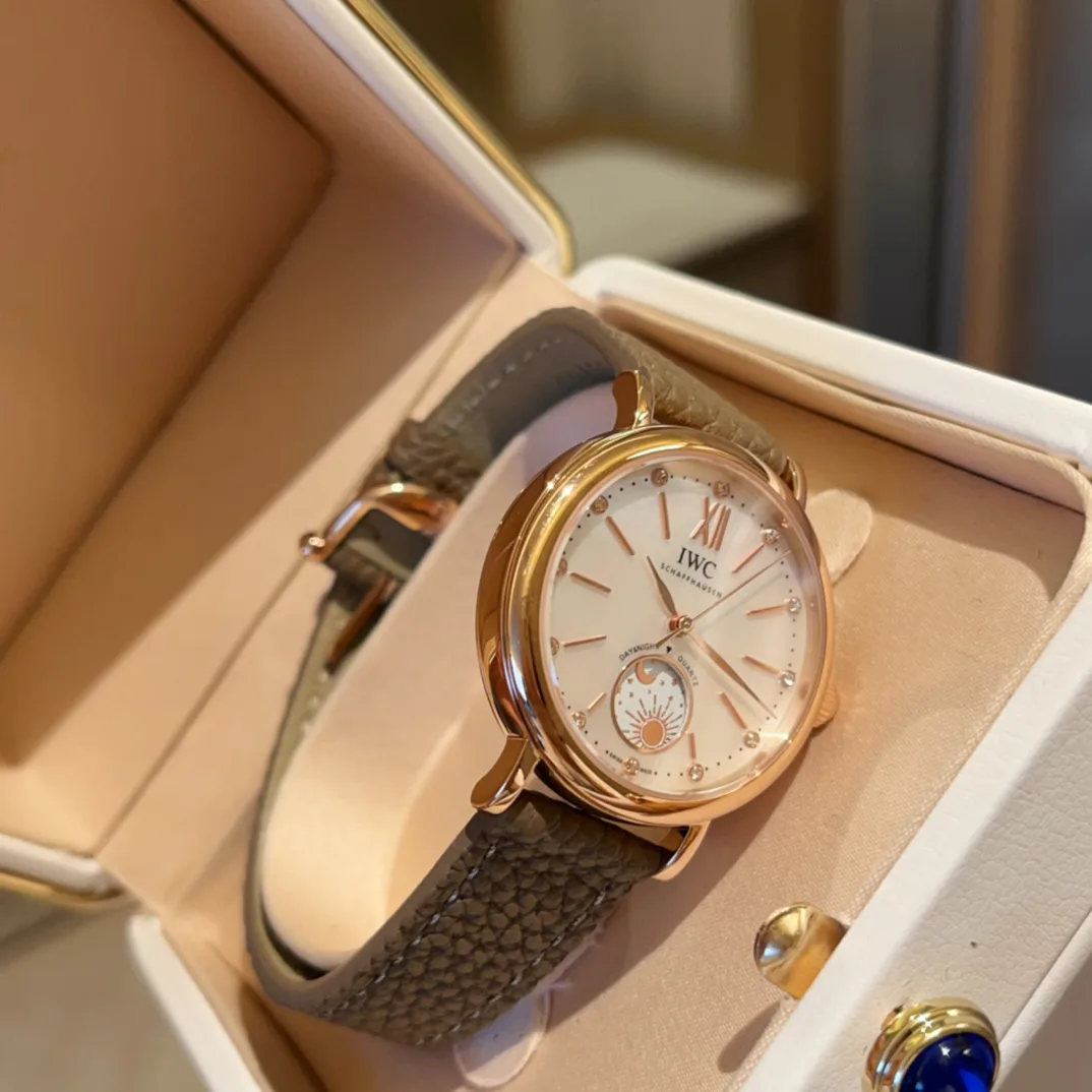 Часы Женские Iwc 24014