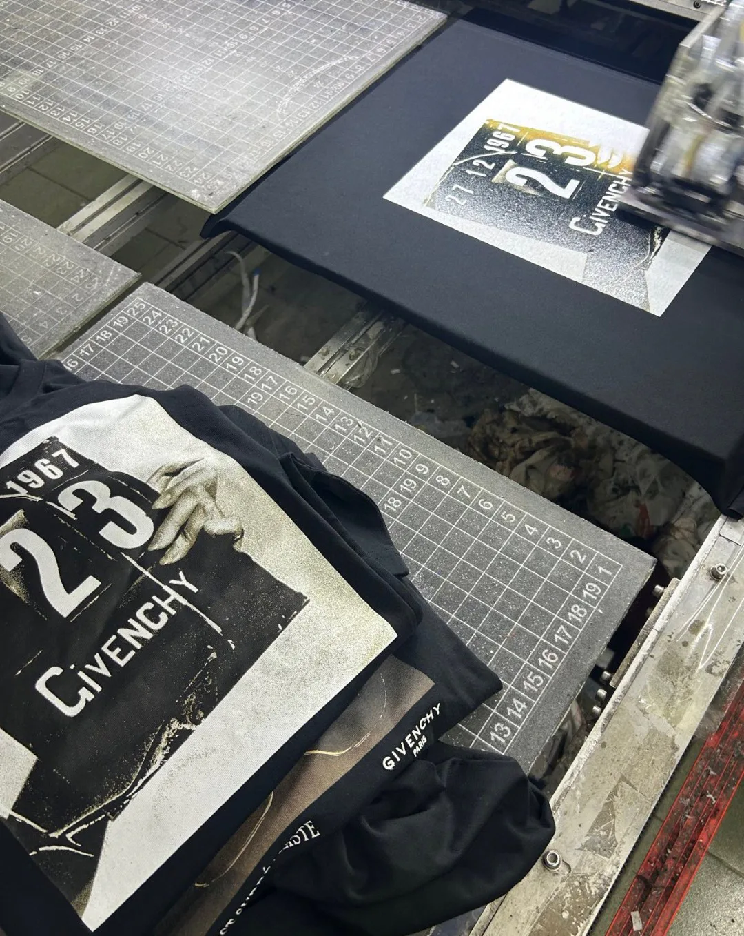 Футболки Мужские Givenchy 13187747