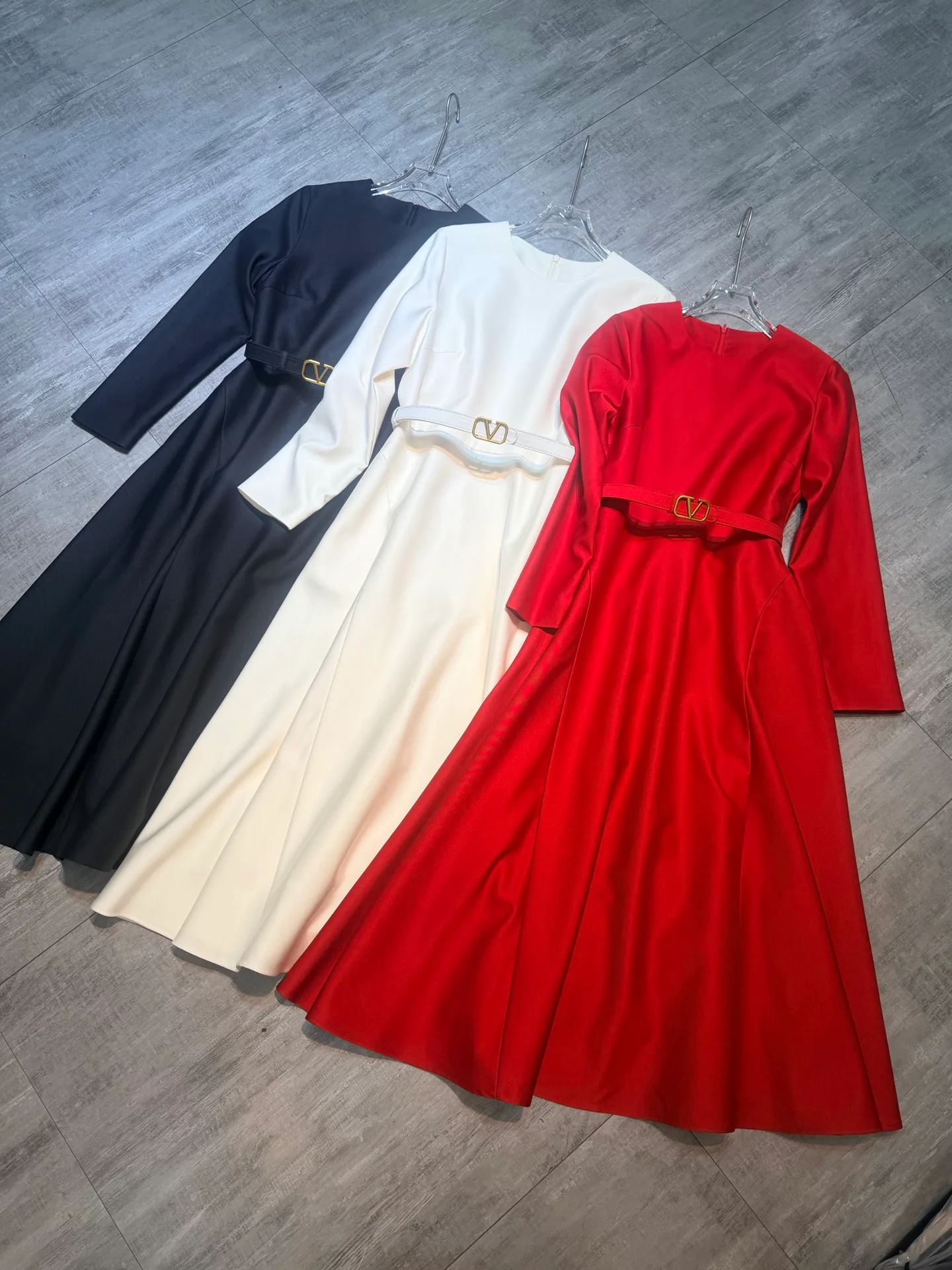 Платья Женские Valentino 18832970