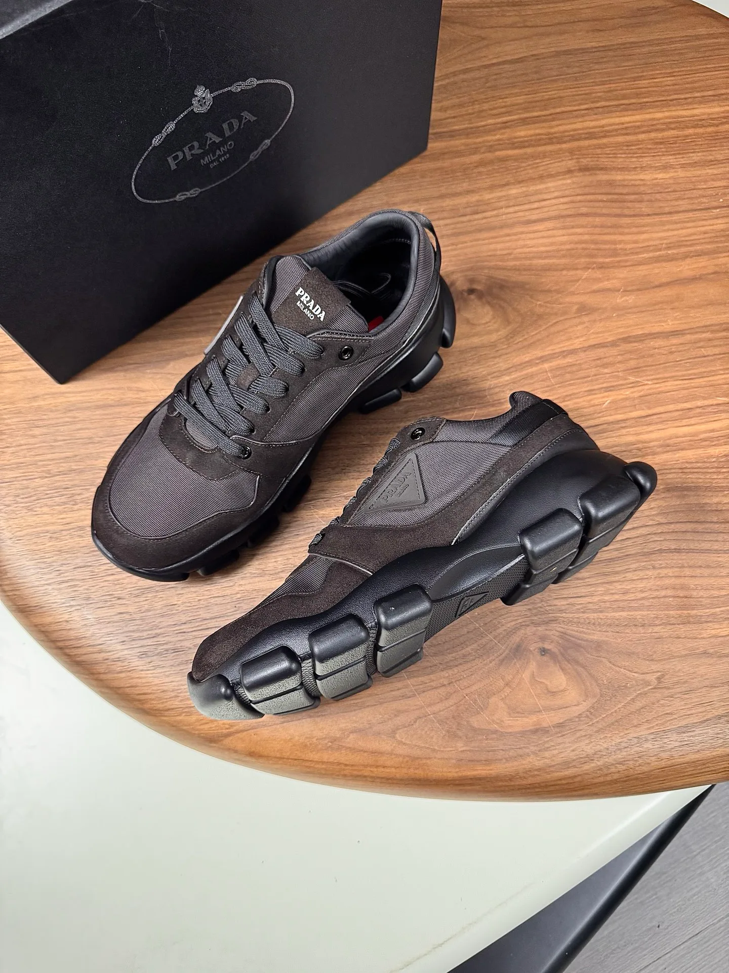 Кроссовки Мужские Prada 18859300