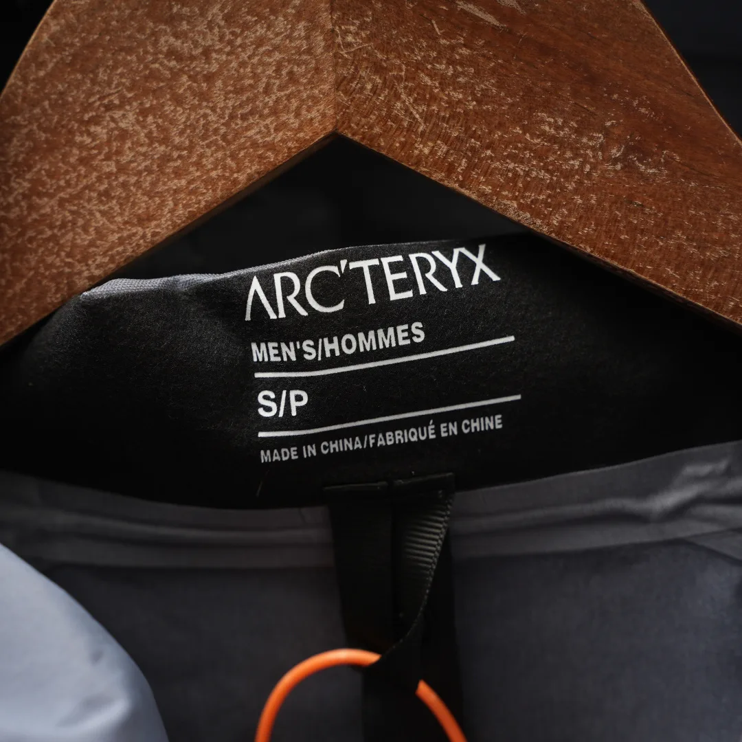 Куртки И Пуховики Женские Arcteryx 18883136