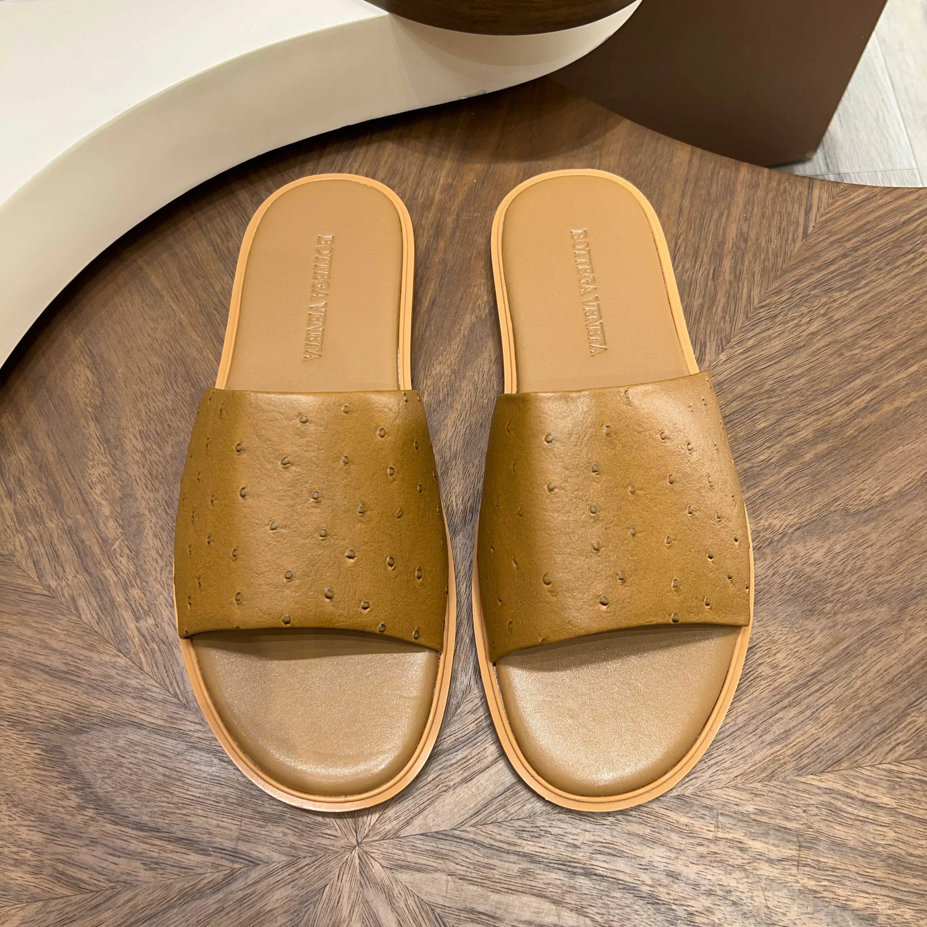 Шлепанцы Мужские Bottega Veneta 12768639