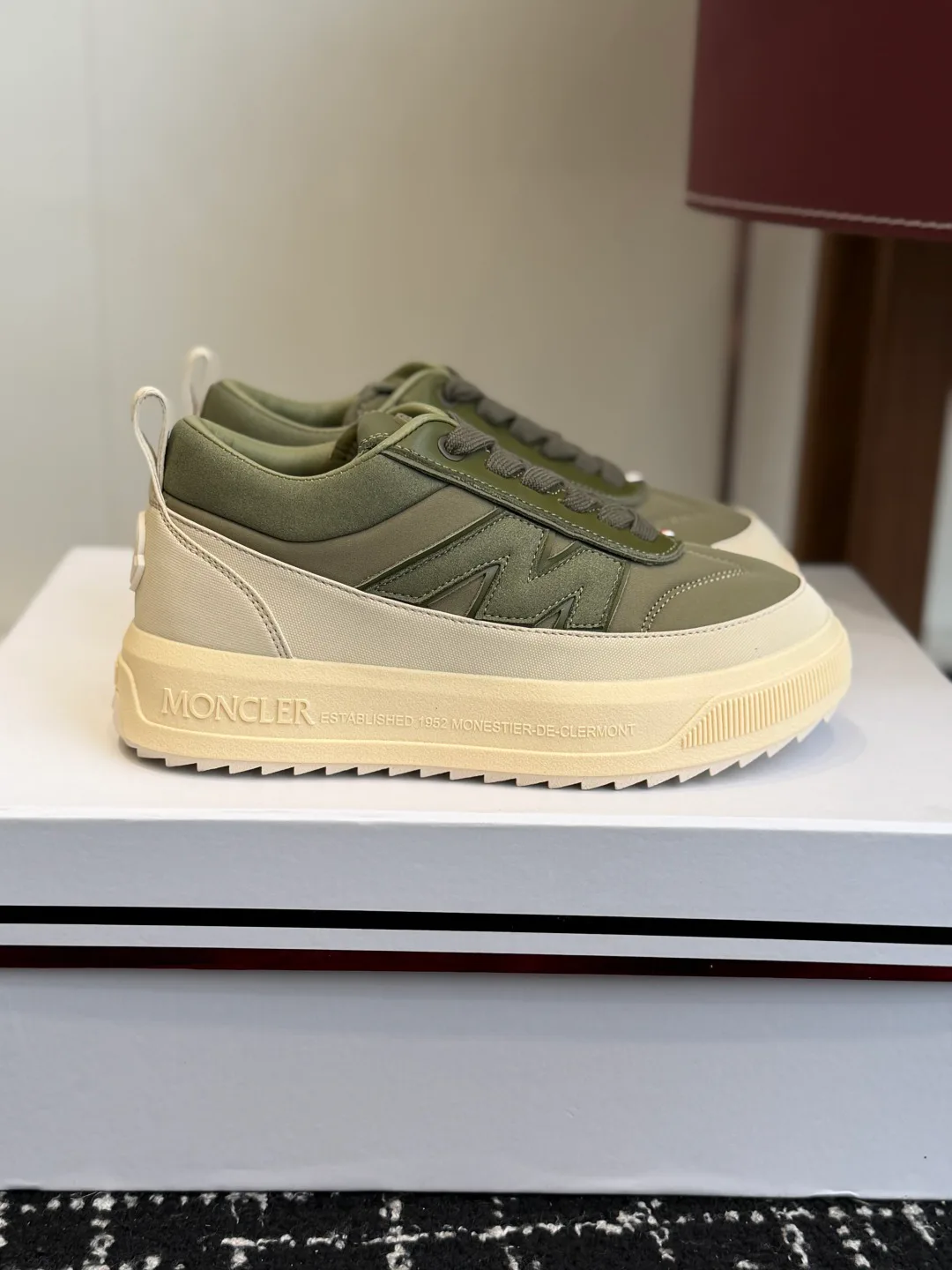 Кроссовки Женские Moncler 1294108