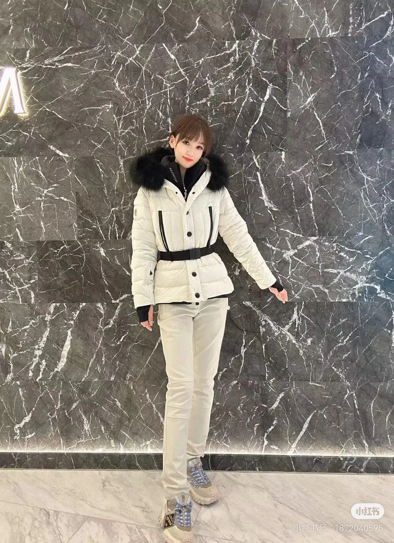 Куртки И Пуховики Женские Moncler 19801538