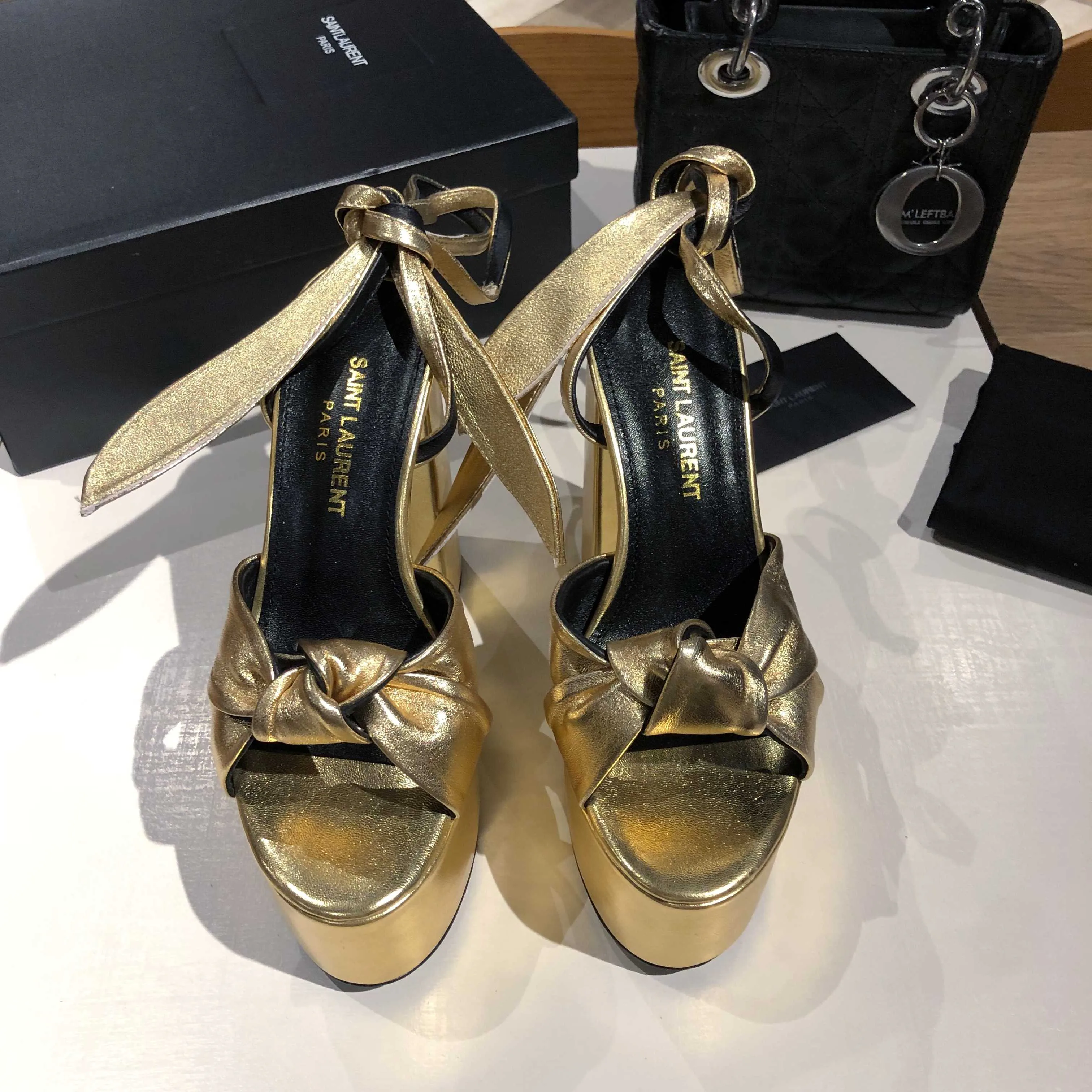 Босоножки Женские Saint Laurent 11220447
