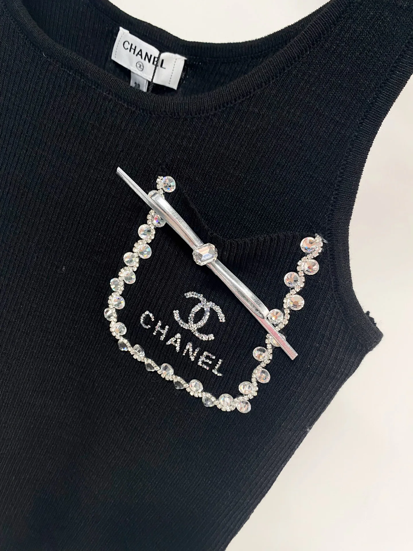 Жилеты Женские Chanel 11642039