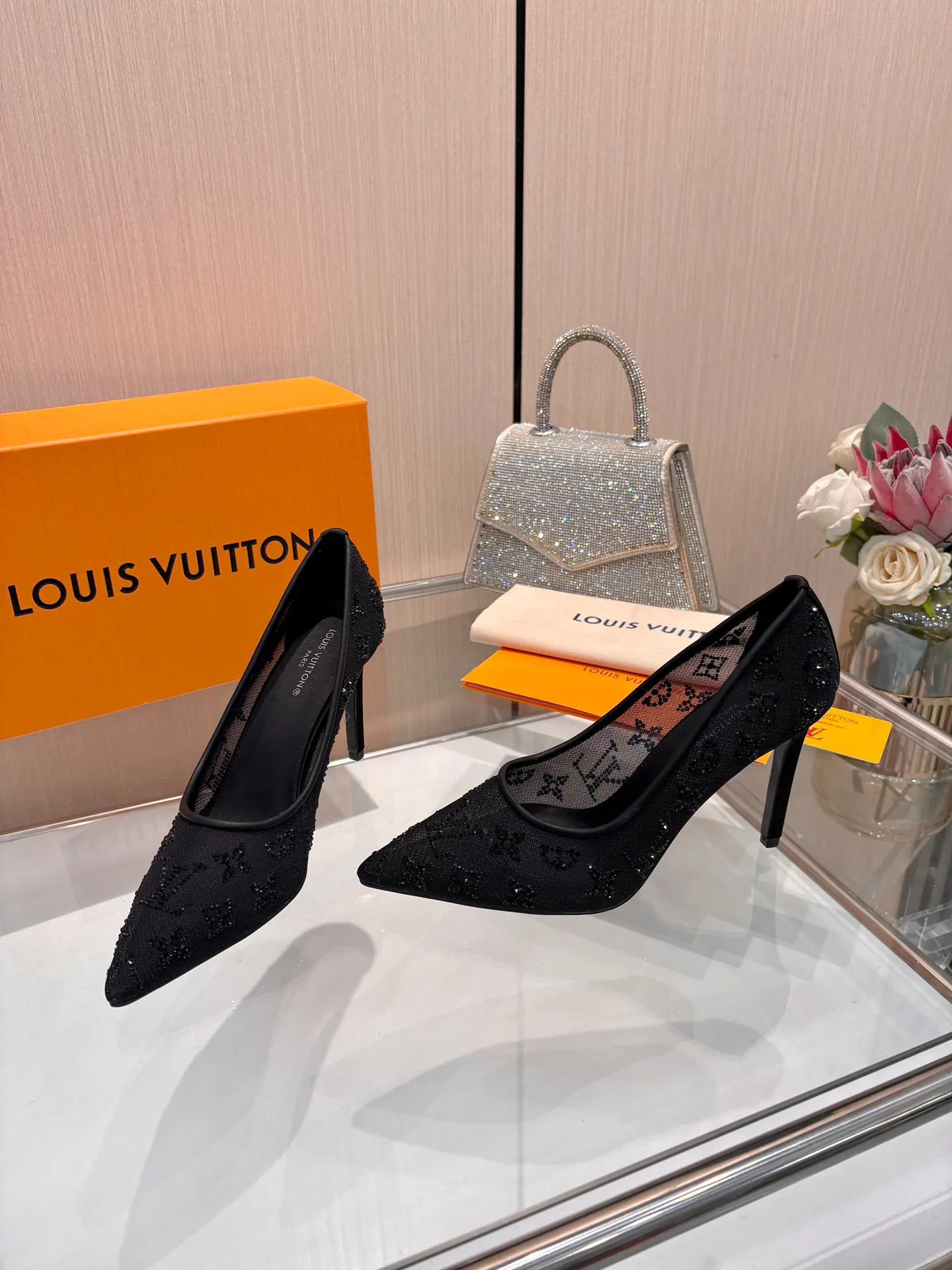 Туфли Женские Louis Vuitton 19597270